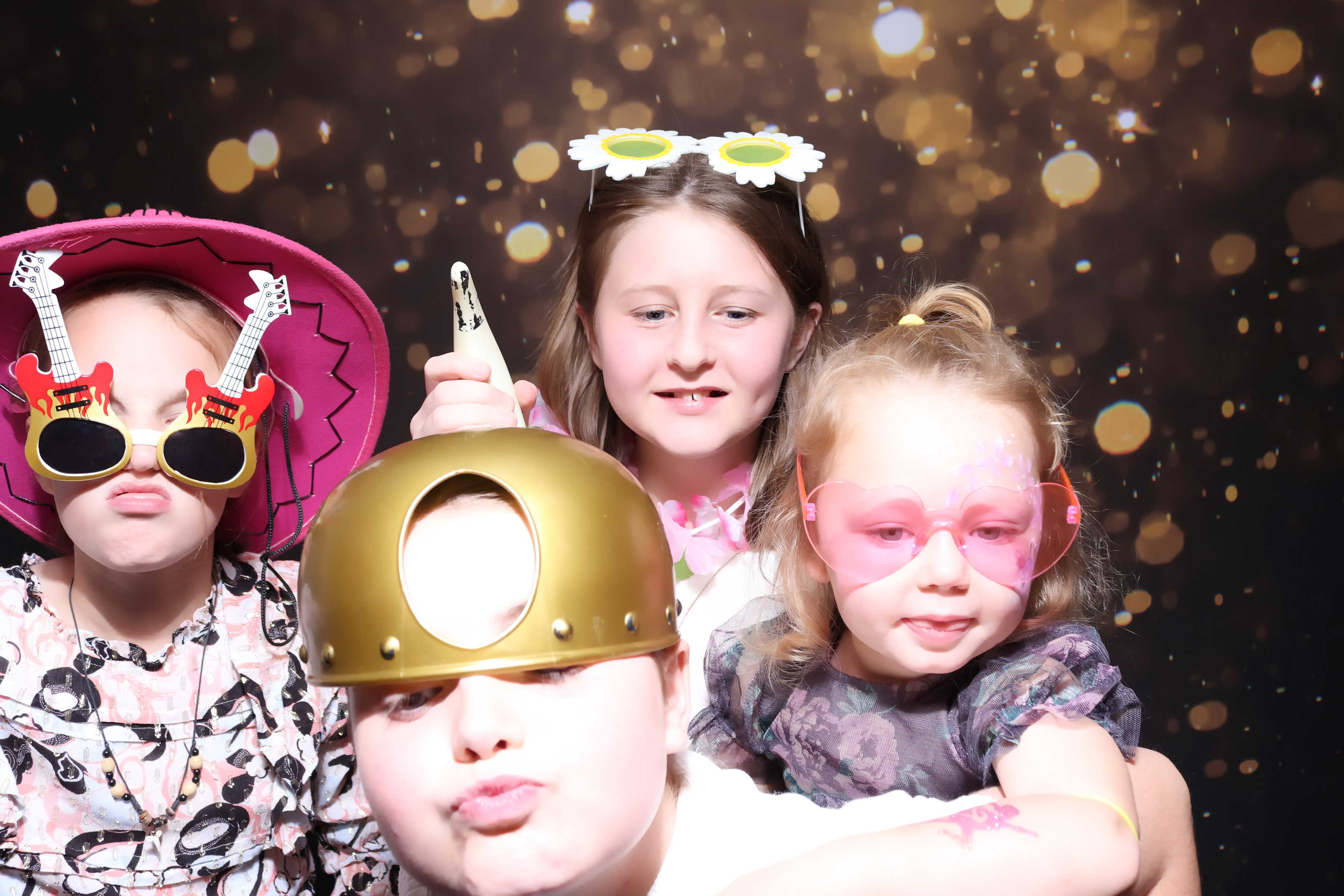 Transplant Games team party | View more photos from the event at gallery.pbooth.co.uk/u/ThePboothCompany/Transplant-Games-team-party