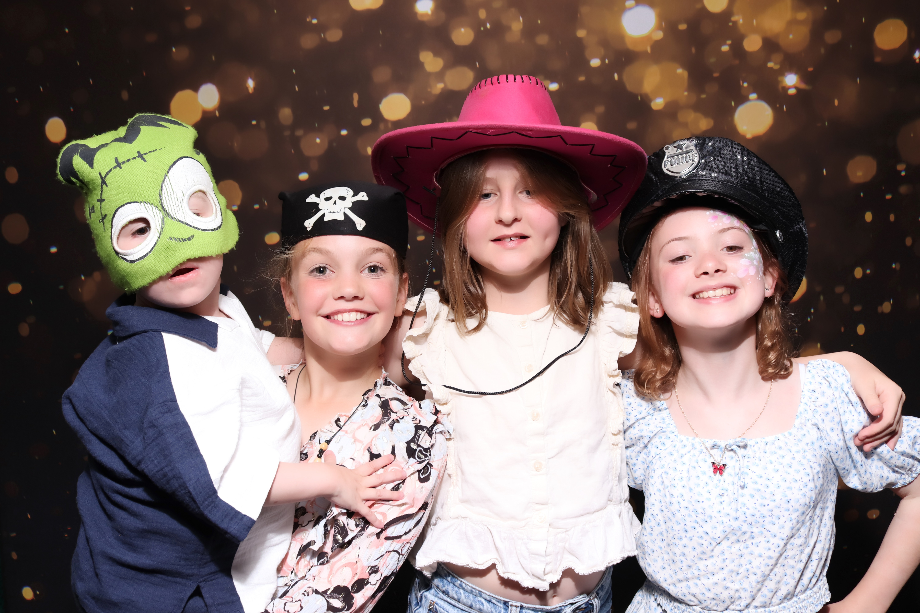 Transplant Games team party | View more photos from the event at gallery.pbooth.co.uk/u/ThePboothCompany/Transplant-Games-team-party