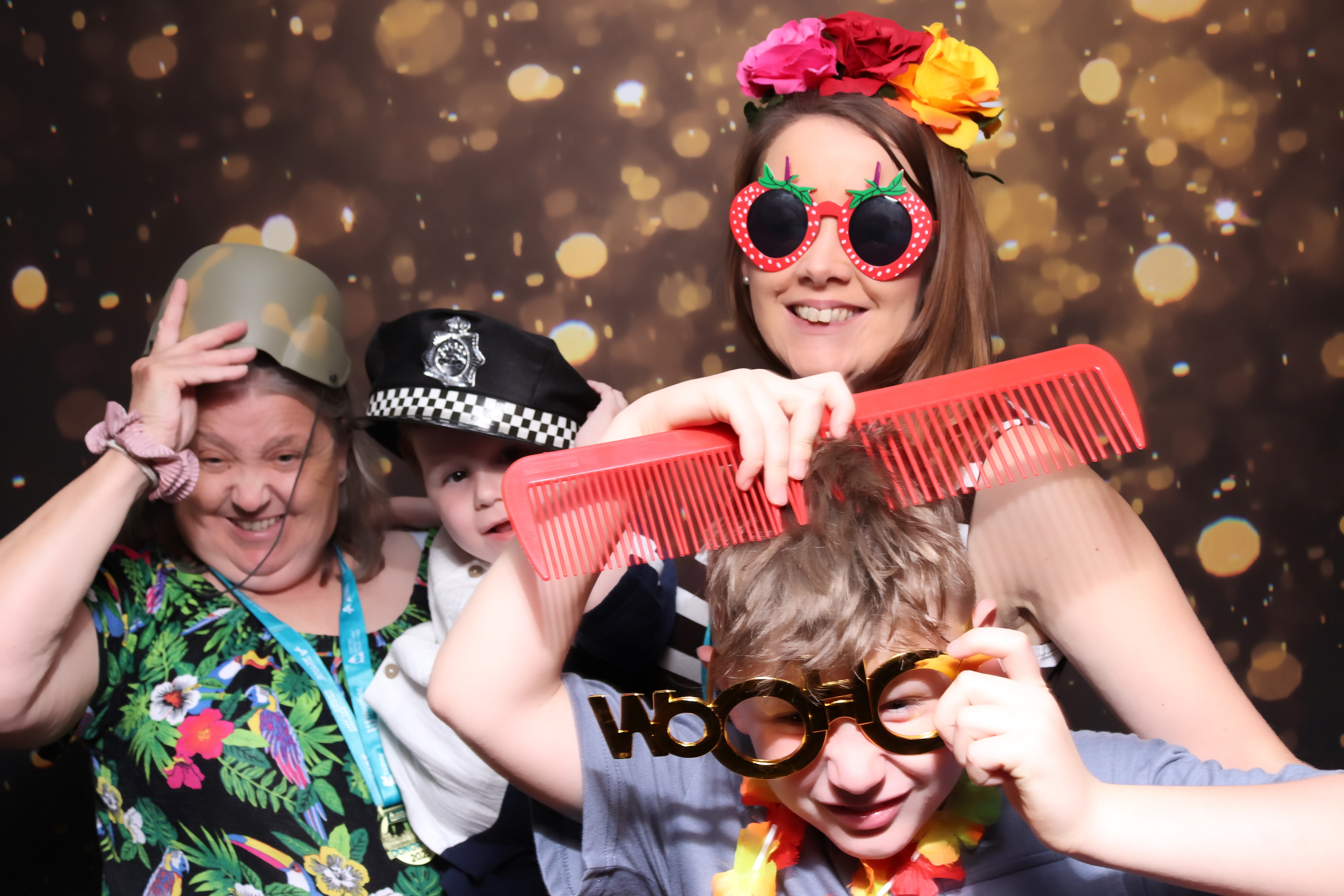 Transplant Games team party | View more photos from the event at gallery.pbooth.co.uk/u/ThePboothCompany/Transplant-Games-team-party