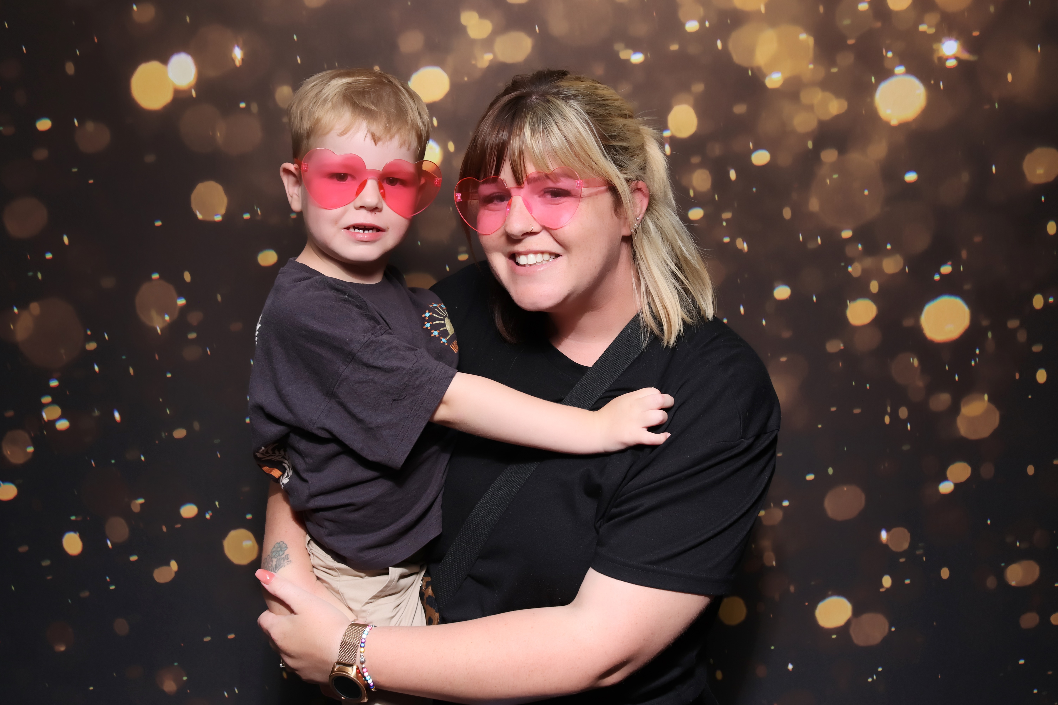 Transplant Games team party | View more photos from the event at gallery.pbooth.co.uk/u/ThePboothCompany/Transplant-Games-team-party