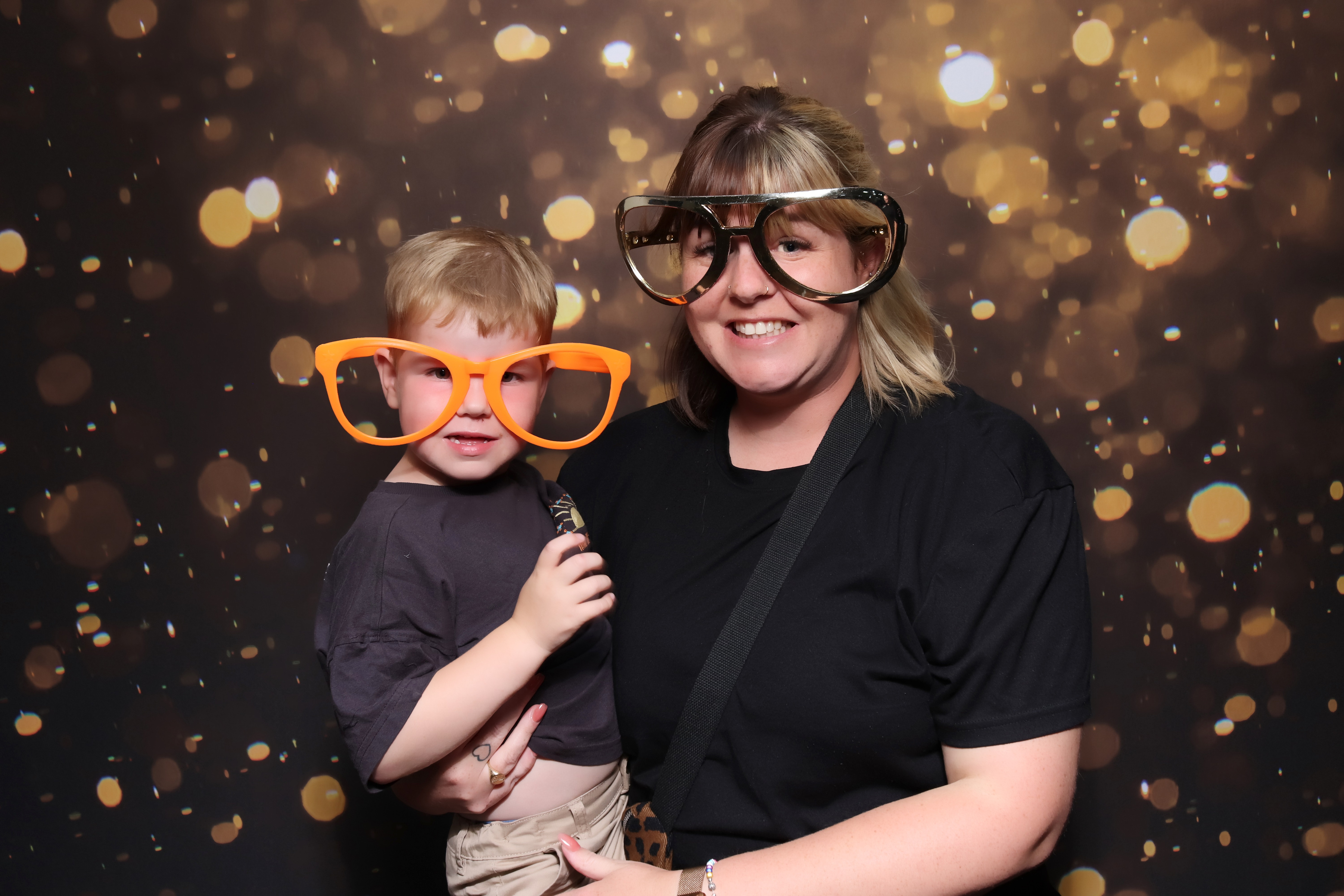 Transplant Games team party | View more photos from the event at gallery.pbooth.co.uk/u/ThePboothCompany/Transplant-Games-team-party