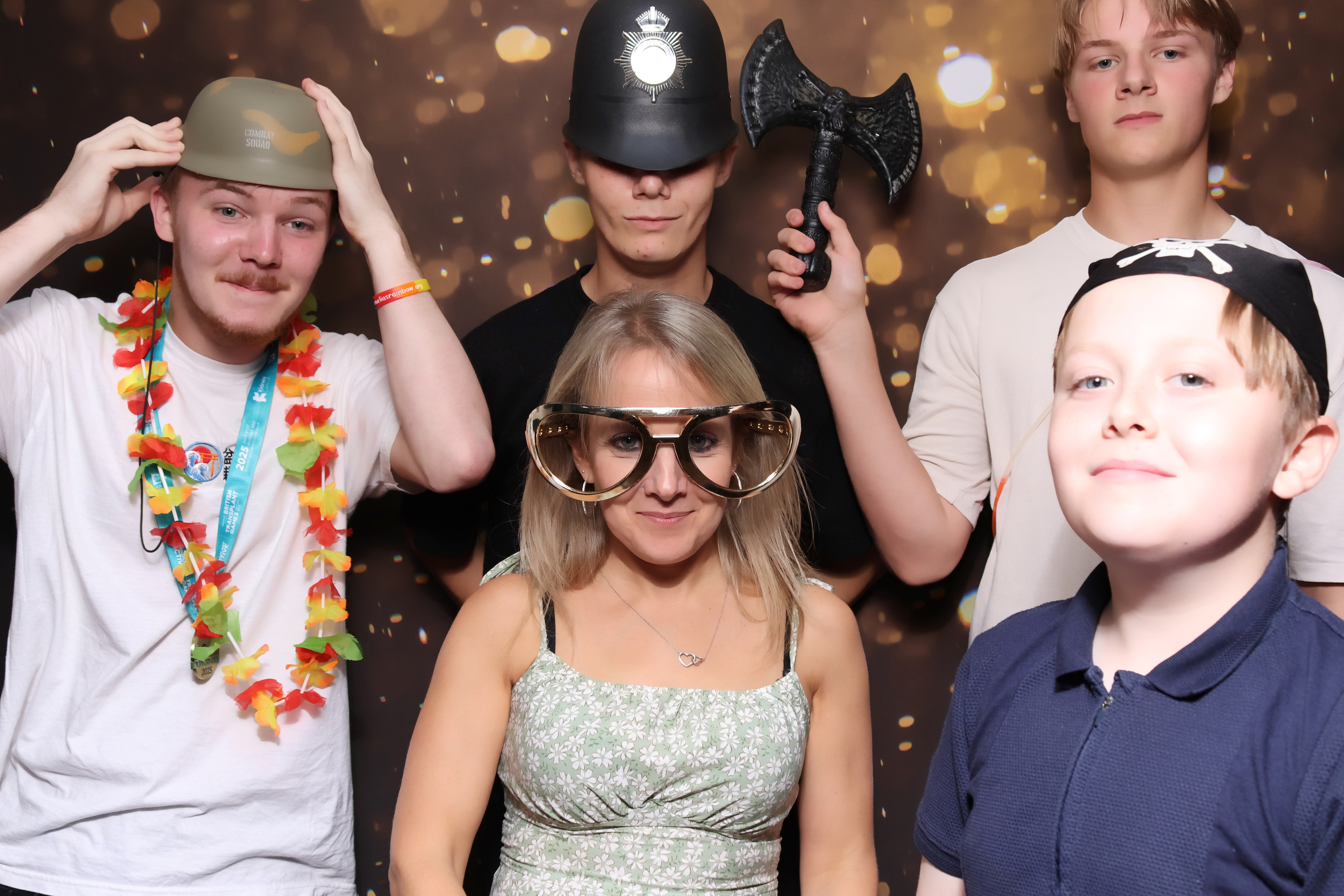 Transplant Games team party | View more photos from the event at gallery.pbooth.co.uk/u/ThePboothCompany/Transplant-Games-team-party