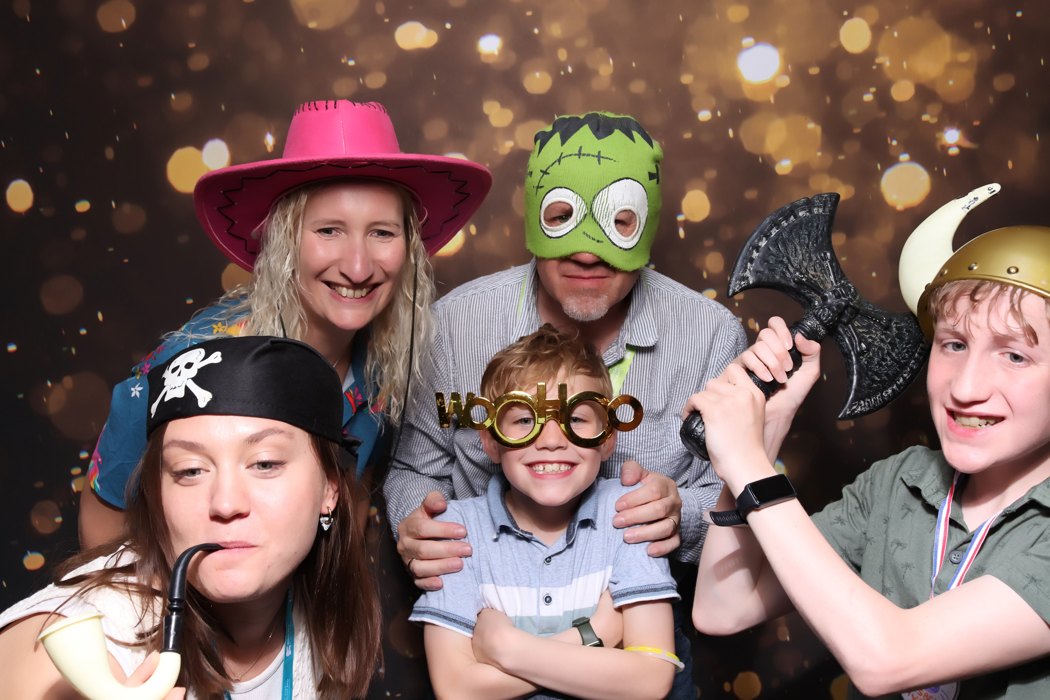 Transplant Games team party | View more photos from the event at gallery.pbooth.co.uk/u/ThePboothCompany/Transplant-Games-team-party