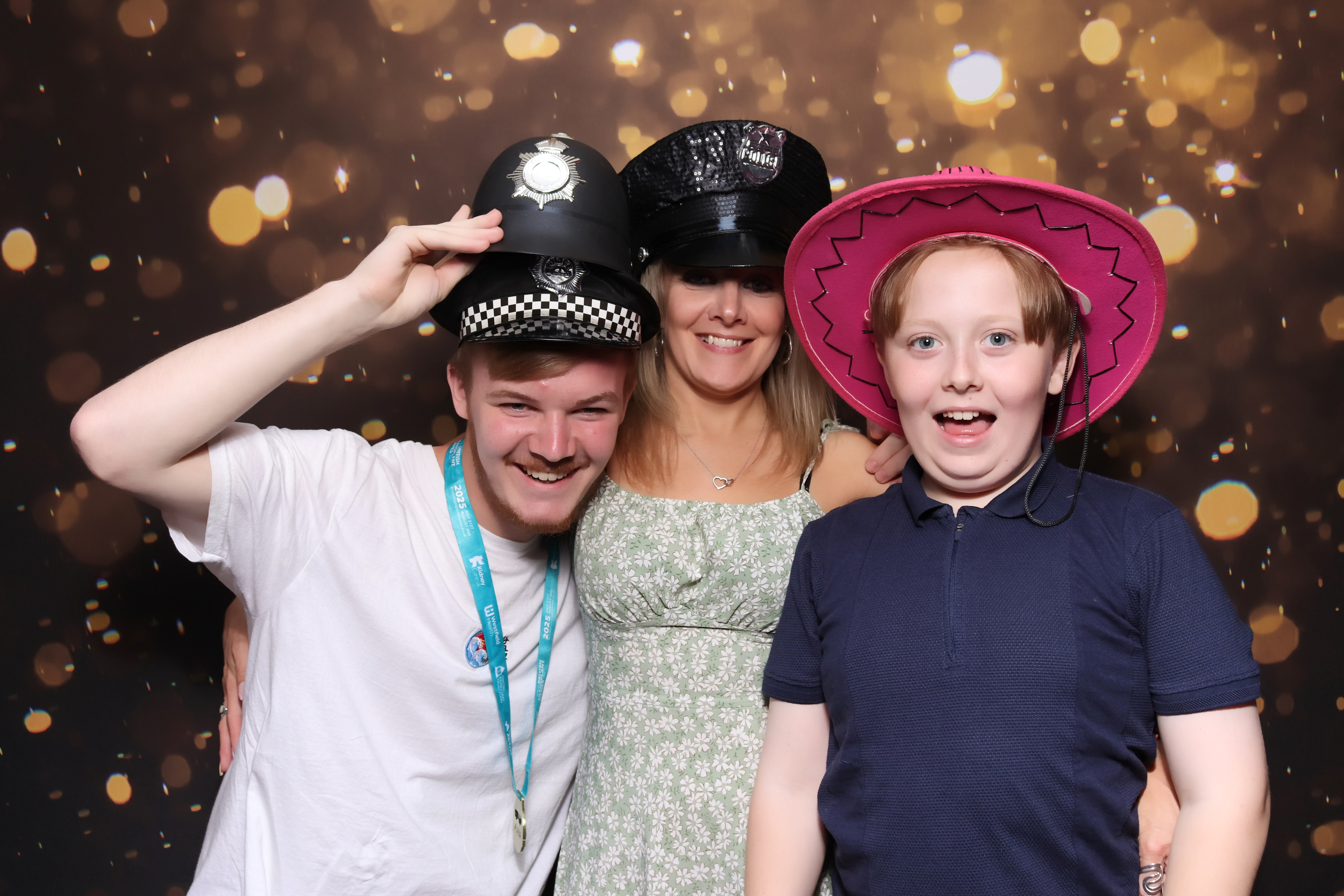 Transplant Games team party | View more photos from the event at gallery.pbooth.co.uk/u/ThePboothCompany/Transplant-Games-team-party