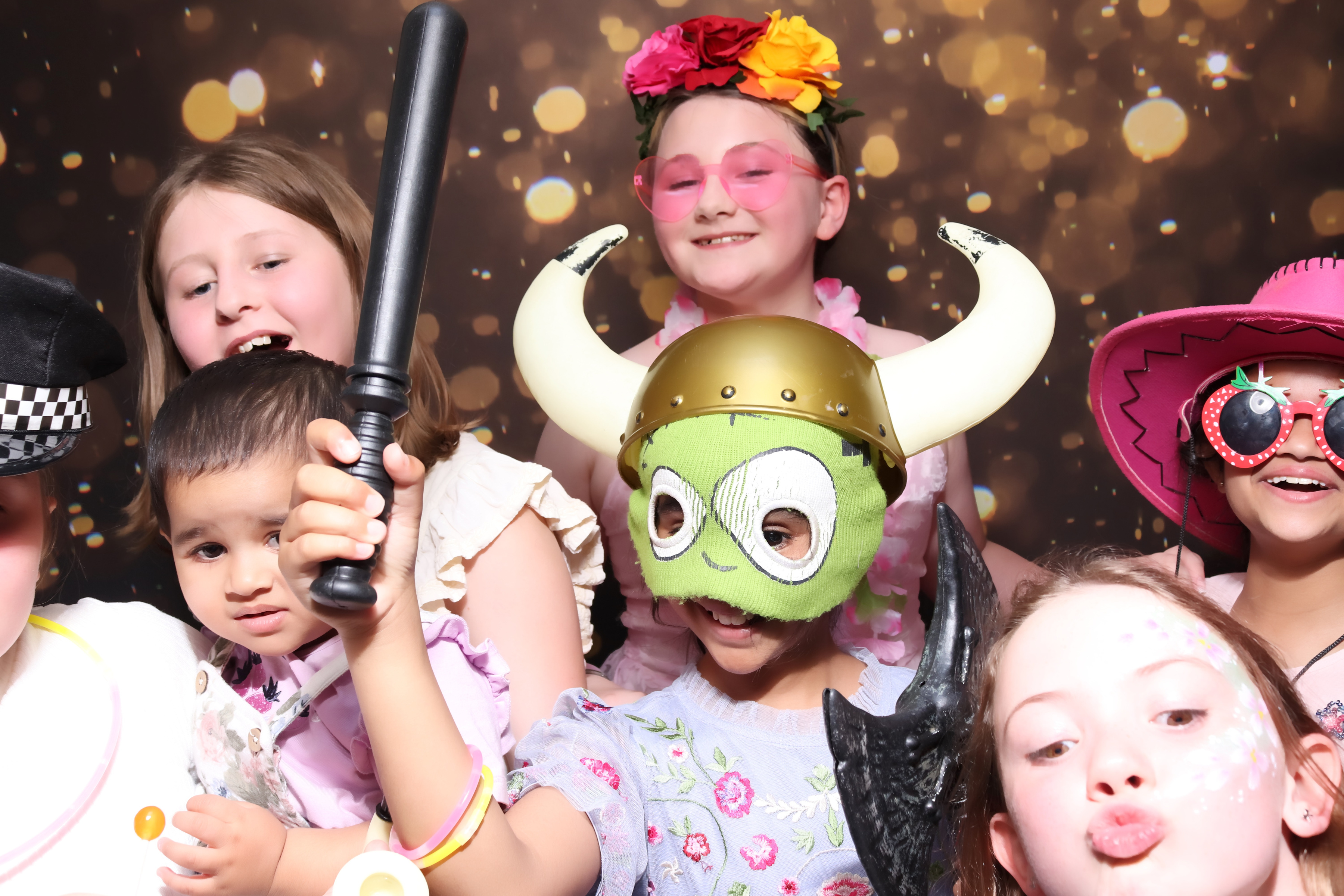 Transplant Games team party | View more photos from the event at gallery.pbooth.co.uk/u/ThePboothCompany/Transplant-Games-team-party