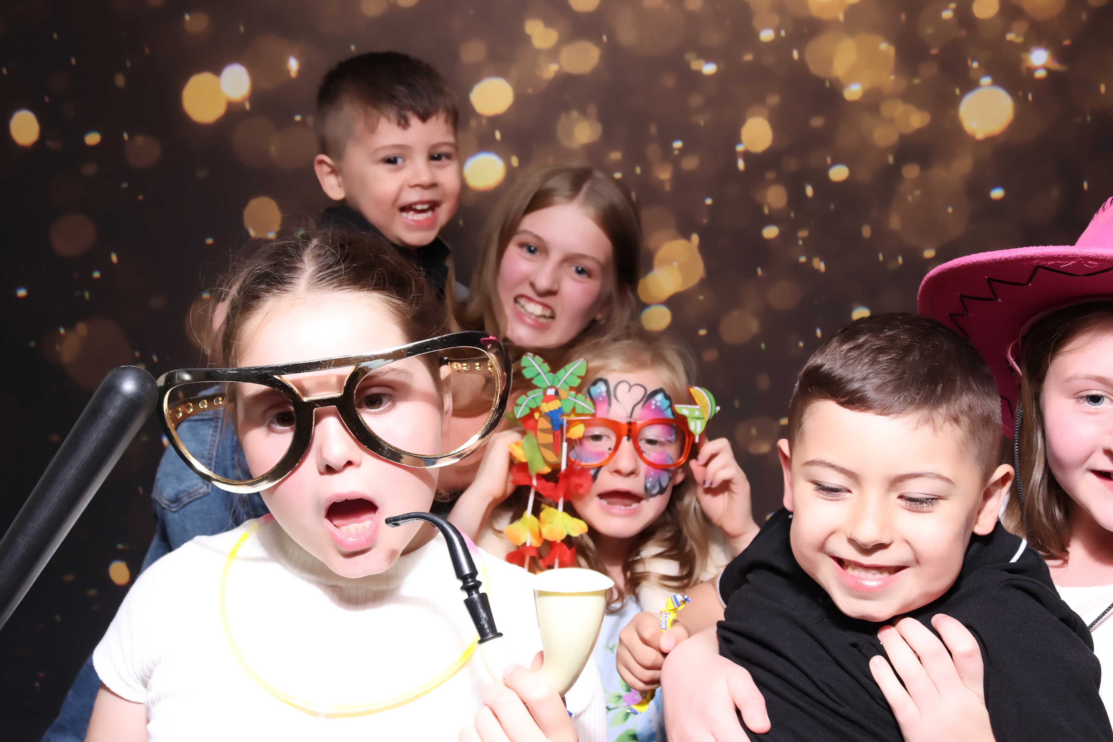 Transplant Games team party | View more photos from the event at gallery.pbooth.co.uk/u/ThePboothCompany/Transplant-Games-team-party