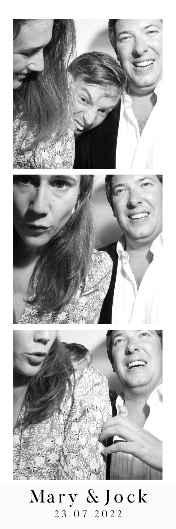 Mary & Jock | View more photos from the event at gallery.thephotocabin.co.uk/u/ThePhotoCabin/Mary-Jock