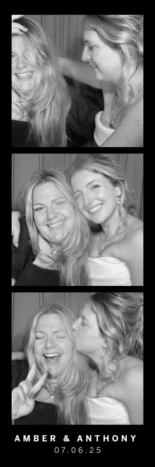 Amber & Anthony's Wedding | View more photos from the event at gallery.thephotocabin.co.uk/u/ThePhotoCabin/Amber-Anthonys-Wedding