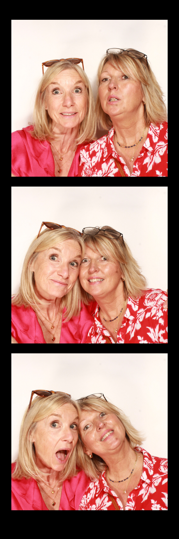 Lucy & Patrick | View more photos from the event at gallery.thephotocabin.co.uk/u/ThePhotoCabin/Lucy-Patrick