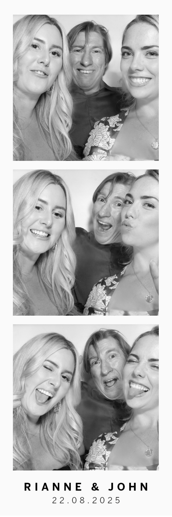 Rianne & John's Wedding | View more photos from the event at gallery.thephotocabin.co.uk/u/ThePhotoCabin/Rianne-Johns-Wedding