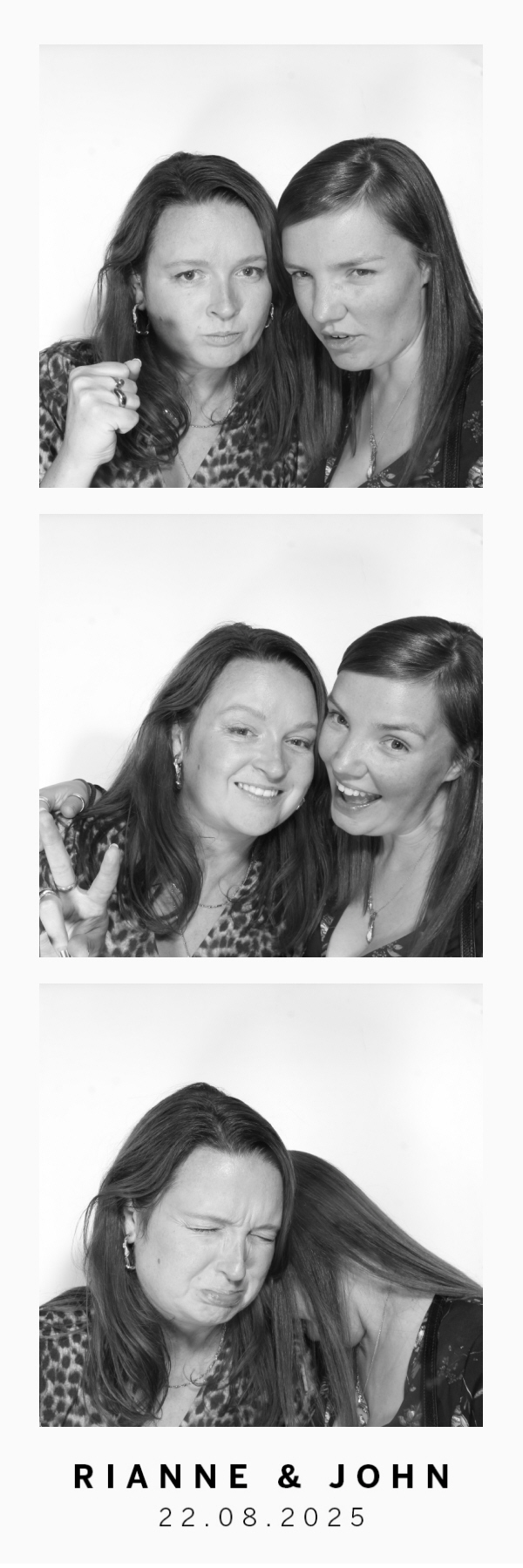 Rianne & John's Wedding | View more photos from the event at gallery.thephotocabin.co.uk/u/ThePhotoCabin/Rianne-Johns-Wedding