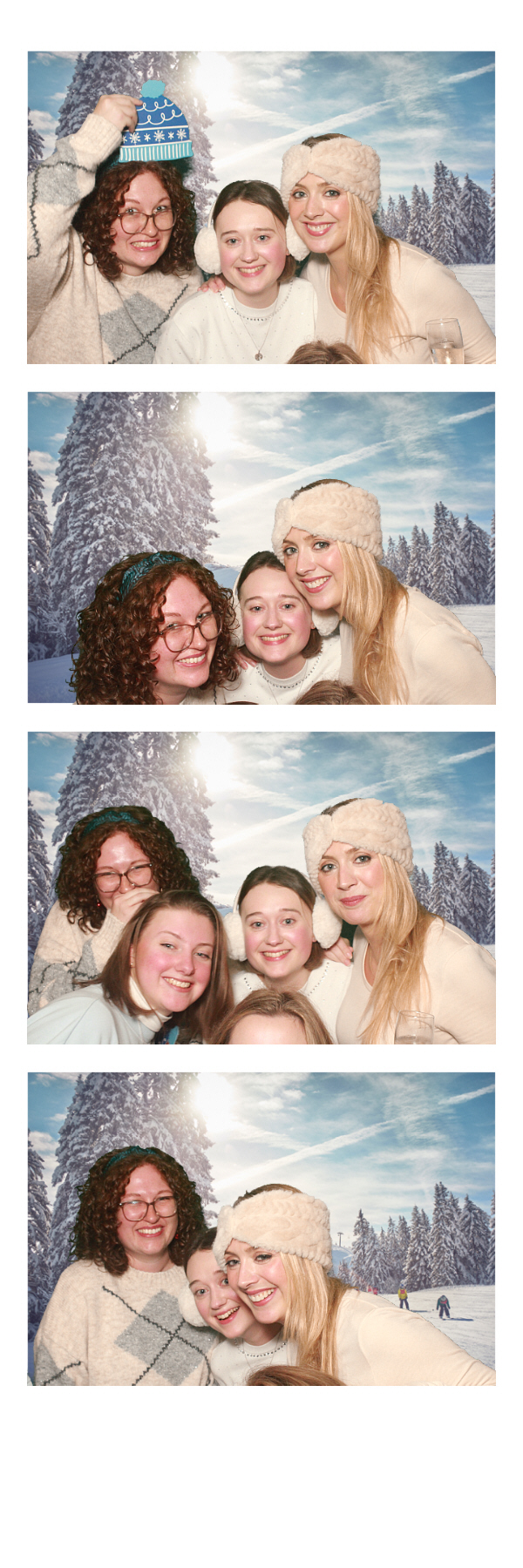 Cedar Christmas Party | View more photos from the event at gallery.thephotocabin.co.uk/u/ThePhotoCabin/Cedar-Christmas-Party