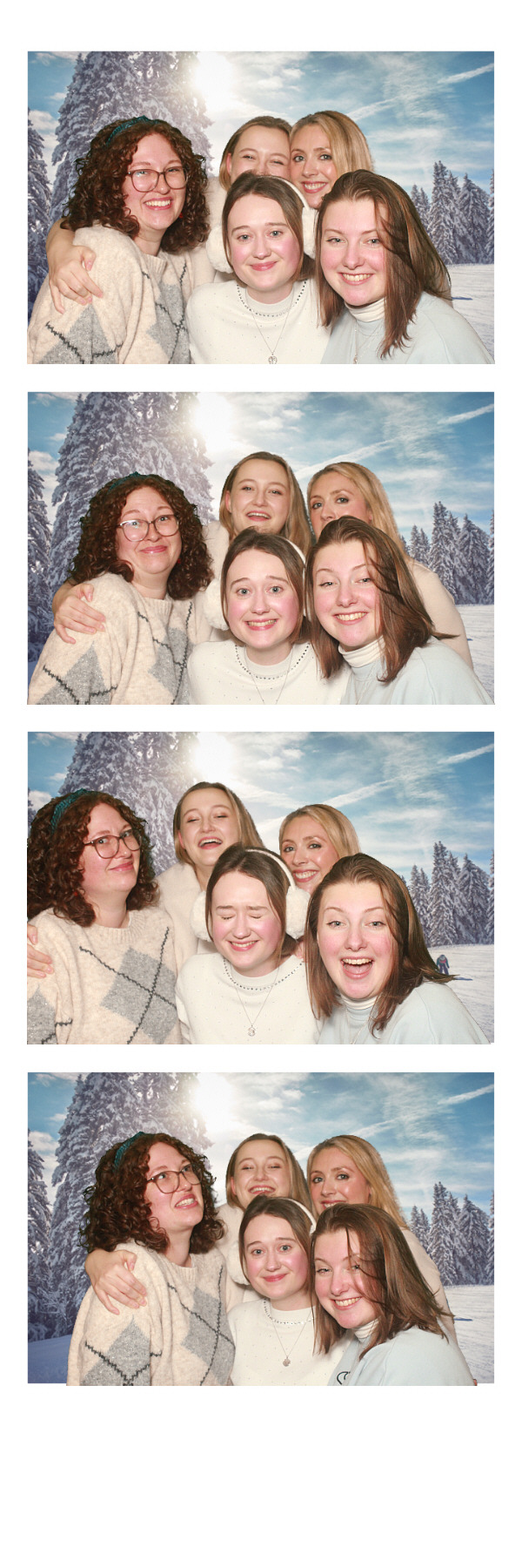 Cedar Christmas Party | View more photos from the event at gallery.thephotocabin.co.uk/u/ThePhotoCabin/Cedar-Christmas-Party