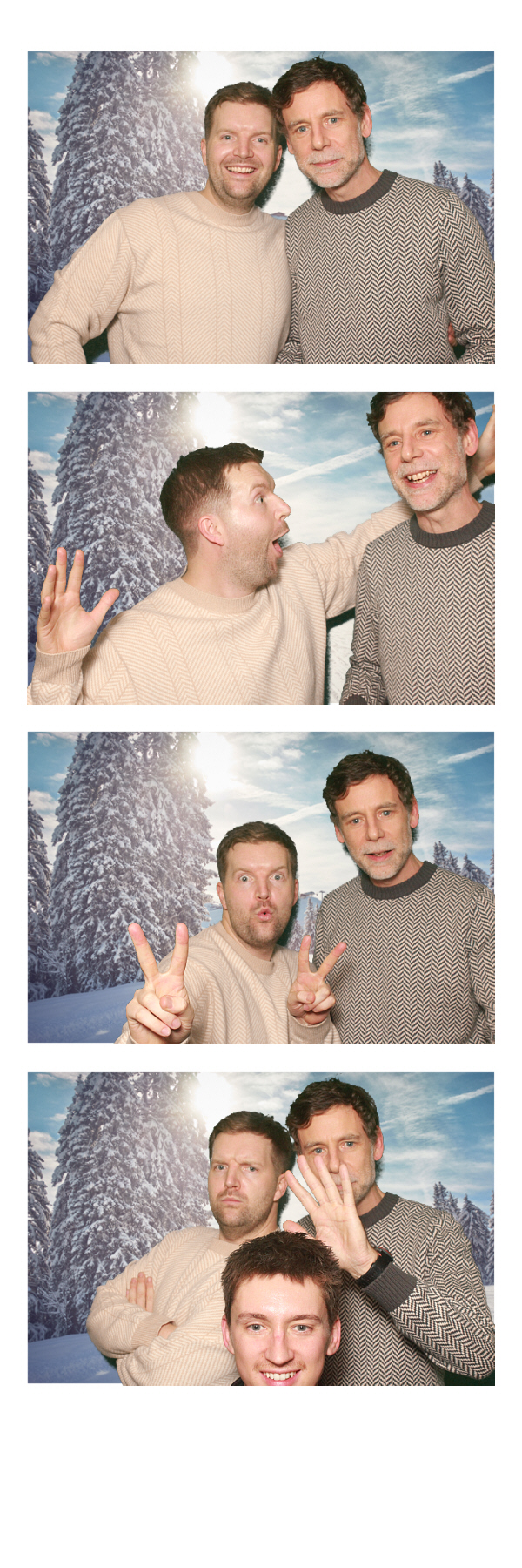 Cedar Christmas Party | View more photos from the event at gallery.thephotocabin.co.uk/u/ThePhotoCabin/Cedar-Christmas-Party