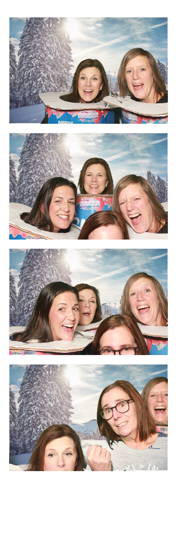 Cedar Christmas Party | View more photos from the event at gallery.thephotocabin.co.uk/u/ThePhotoCabin/Cedar-Christmas-Party