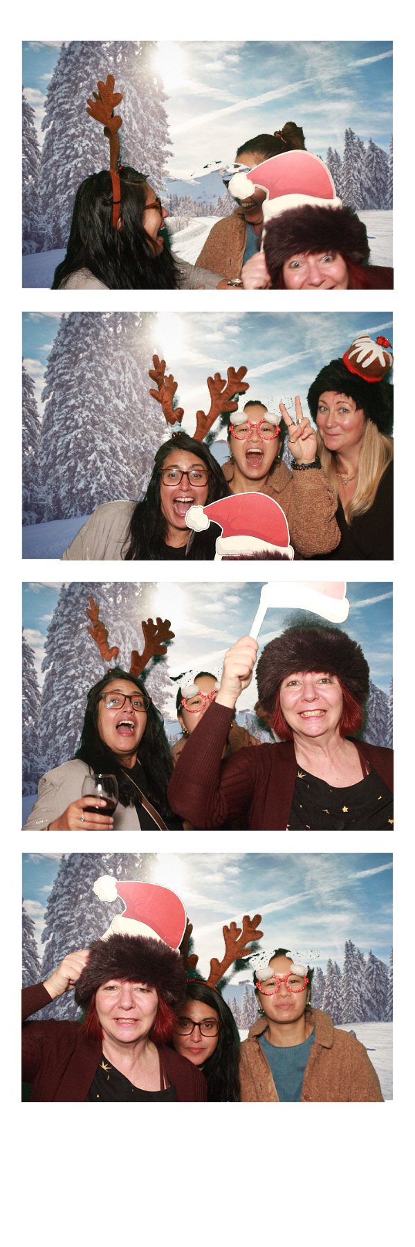 Cedar Christmas Party | View more photos from the event at gallery.thephotocabin.co.uk/u/ThePhotoCabin/Cedar-Christmas-Party