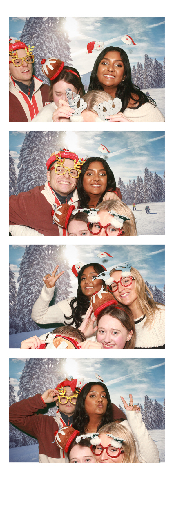 Cedar Christmas Party | View more photos from the event at gallery.thephotocabin.co.uk/u/ThePhotoCabin/Cedar-Christmas-Party