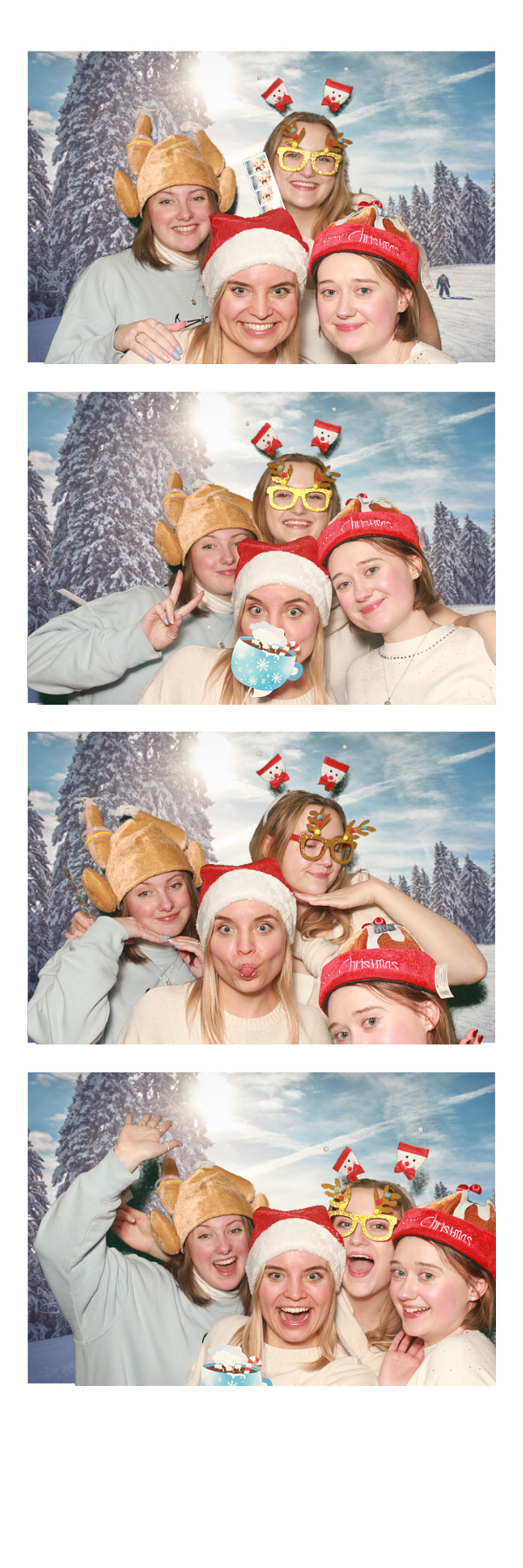 Cedar Christmas Party | View more photos from the event at gallery.thephotocabin.co.uk/u/ThePhotoCabin/Cedar-Christmas-Party