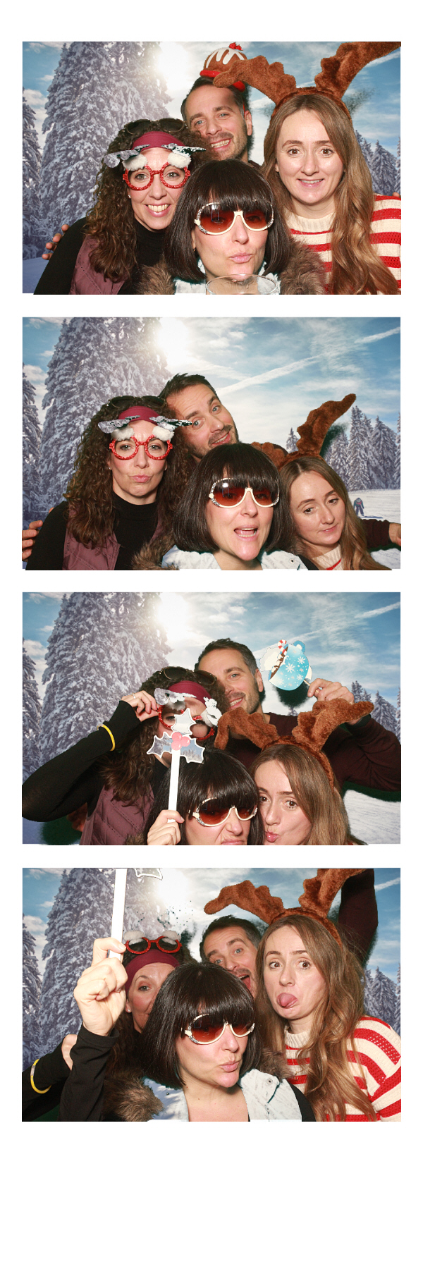 Cedar Christmas Party | View more photos from the event at gallery.thephotocabin.co.uk/u/ThePhotoCabin/Cedar-Christmas-Party