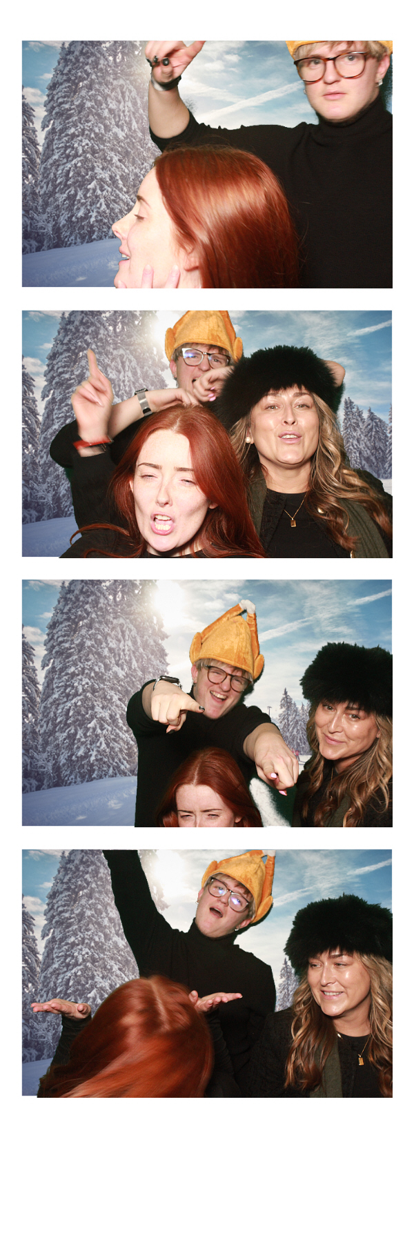 Cedar Christmas Party | View more photos from the event at gallery.thephotocabin.co.uk/u/ThePhotoCabin/Cedar-Christmas-Party