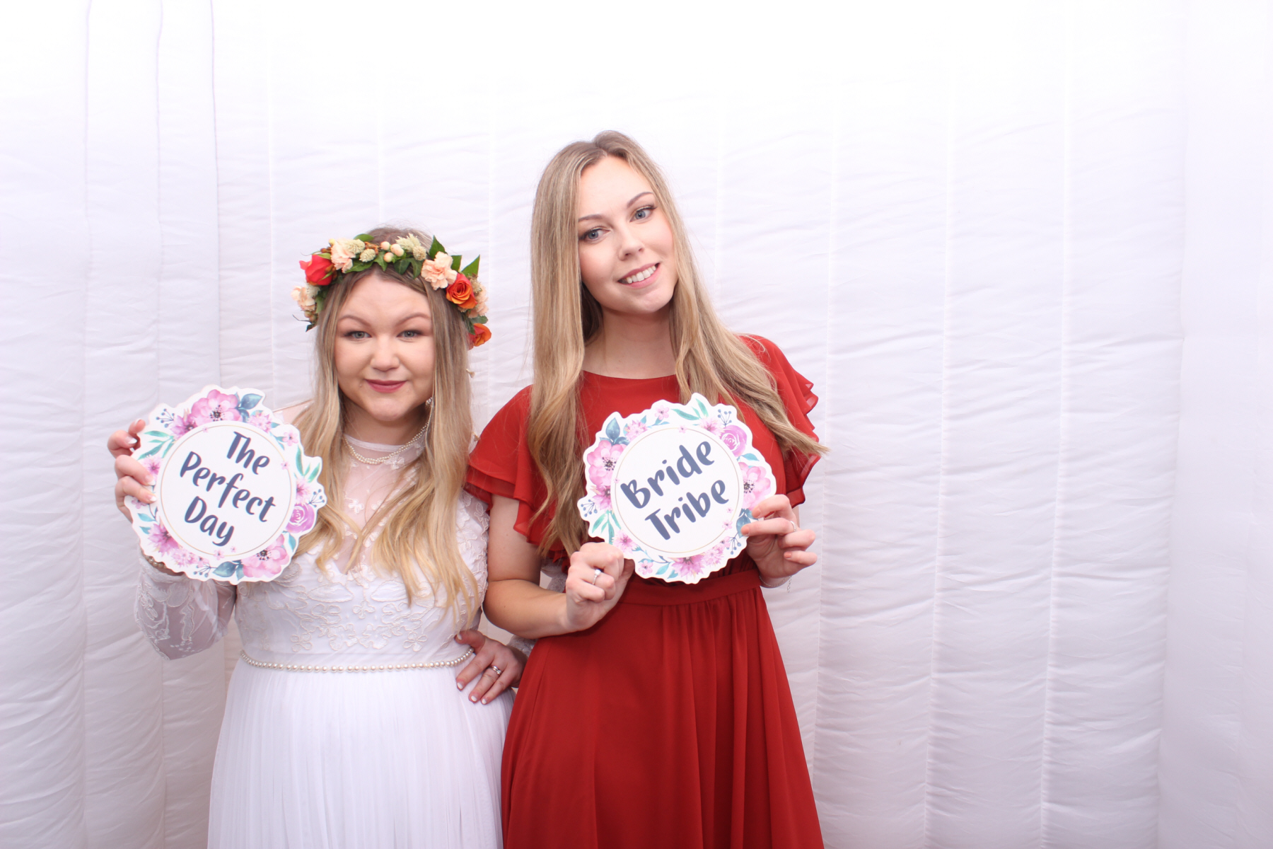 Sarah & James' Wedding | View more photos from the event at gallery.yourboothskent.co.uk/u/Your-Booths-Kent/Sarah-James-Wedding