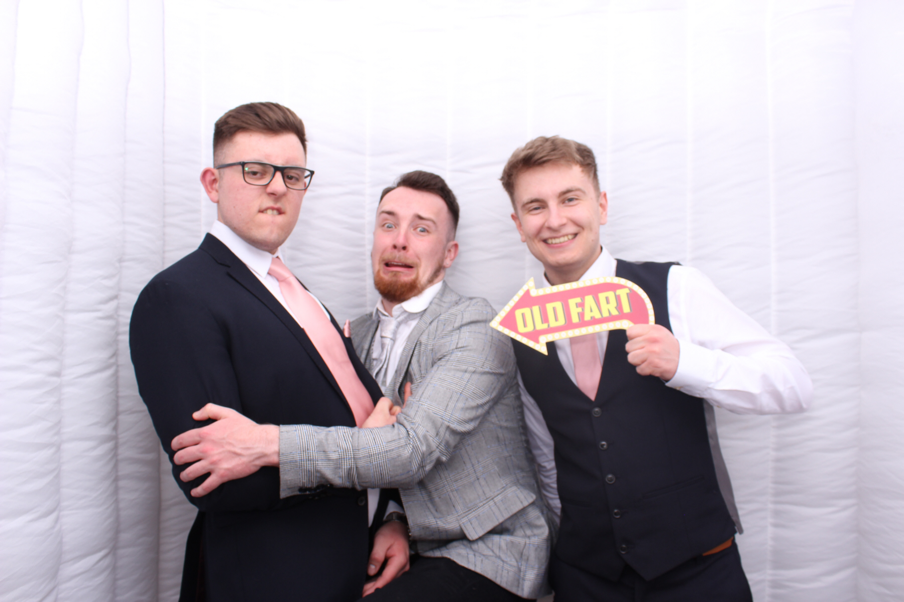 James & Beth's Wedding | View more photos from the event at gallery.yourboothskent.co.uk/u/Your-Booths-Kent/James-Beths-Wedding