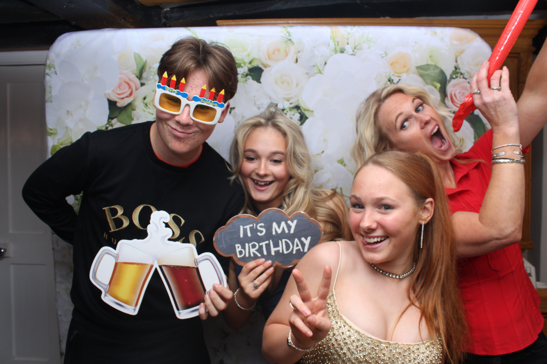 Madeleine's 16th Birthday | View more photos from the event at gallery.yourboothskent.co.uk/u/Your-Booths-Kent/Madeleines-16th-Birthday
