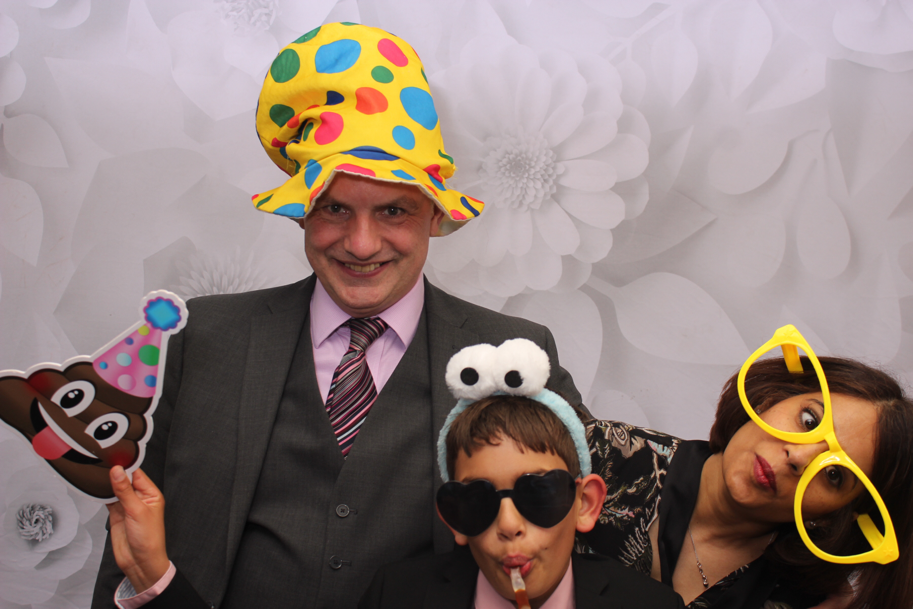 Dan & Moeena's Wedding | View more photos from the event at gallery.yourboothskent.co.uk/u/Your-Booths-Kent/Dan-Moeenas-Wedding
