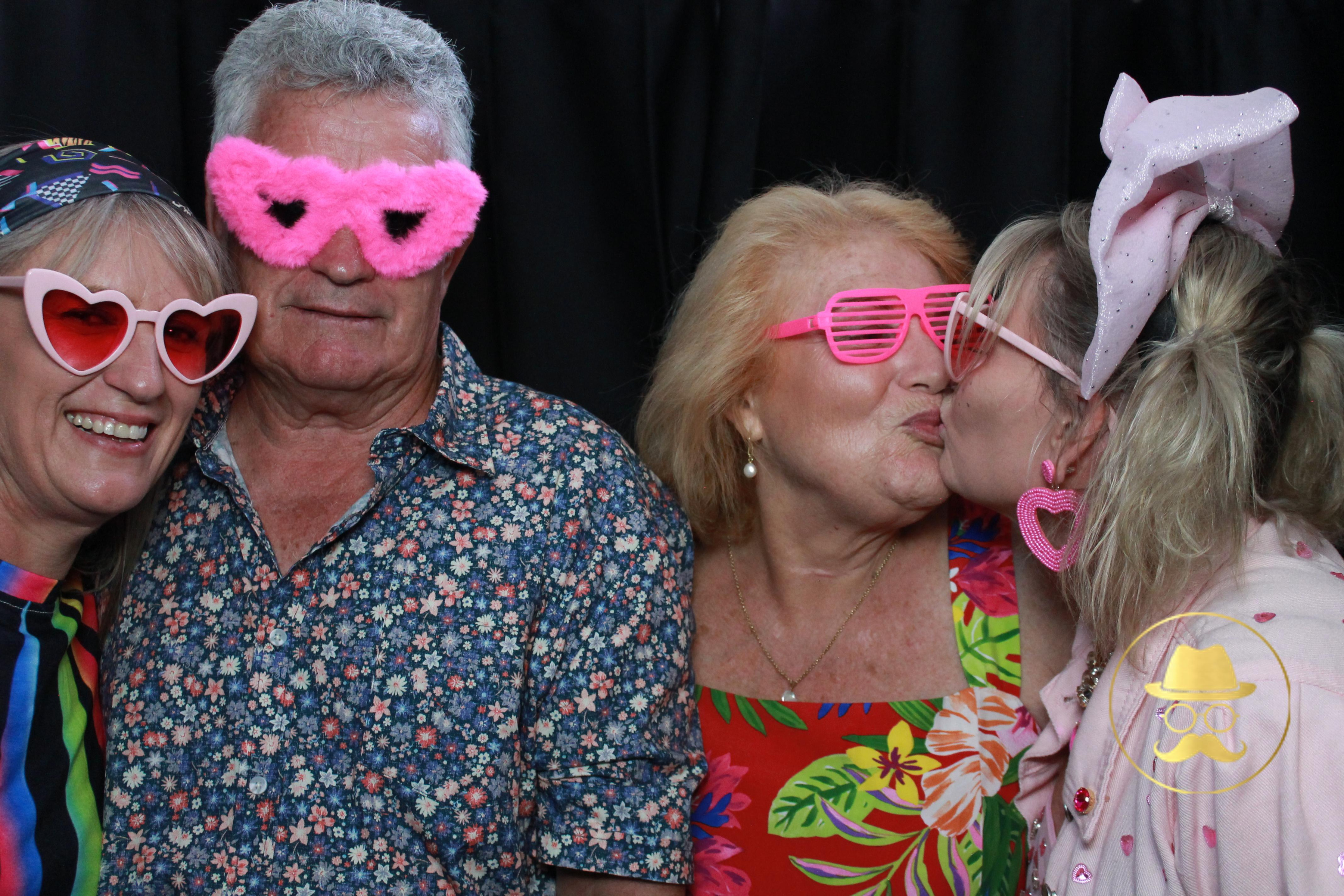 Kiley's 50th | View more photos from the event at auckgallery.classicphotobooths.co.nz/u/auckcpbgallery/Kileys-50th