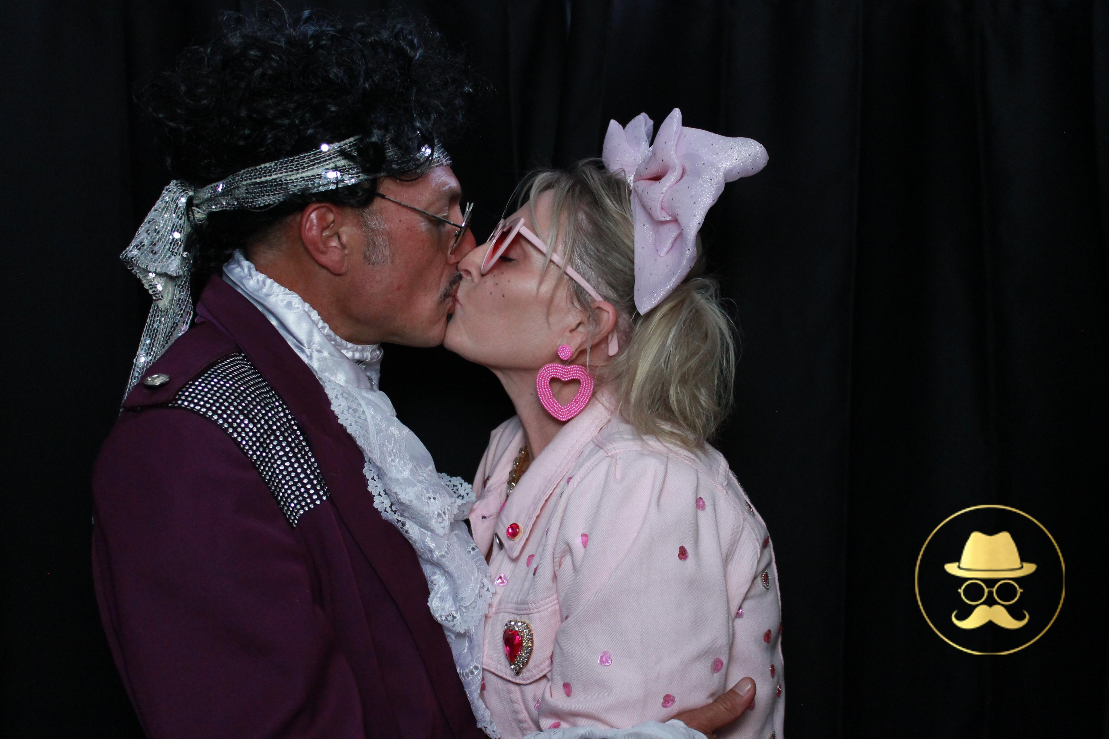 Kiley's 50th | View more photos from the event at auckgallery.classicphotobooths.co.nz/u/auckcpbgallery/Kileys-50th