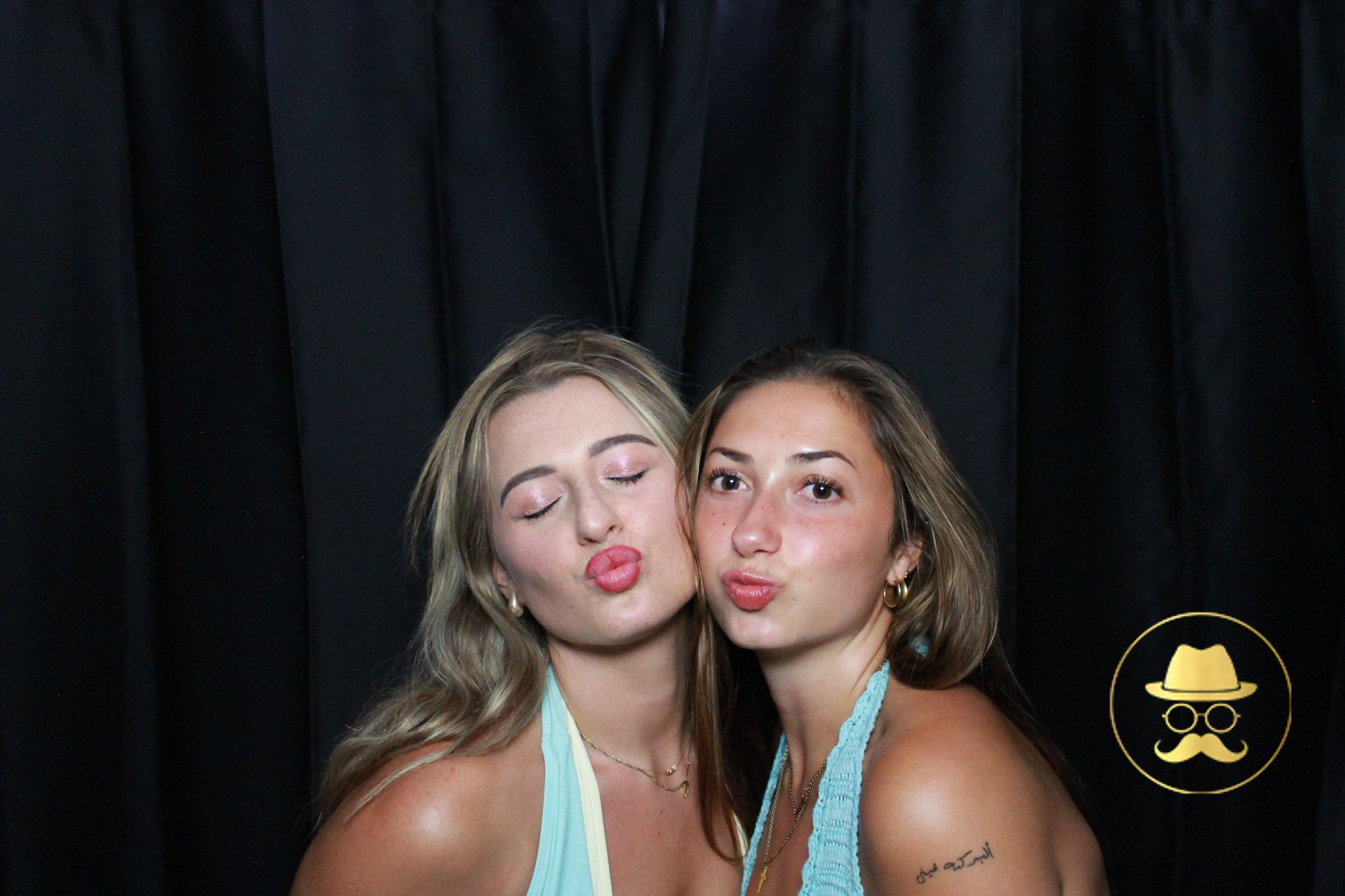 Kiley's 50th | View more photos from the event at auckgallery.classicphotobooths.co.nz/u/auckcpbgallery/Kileys-50th