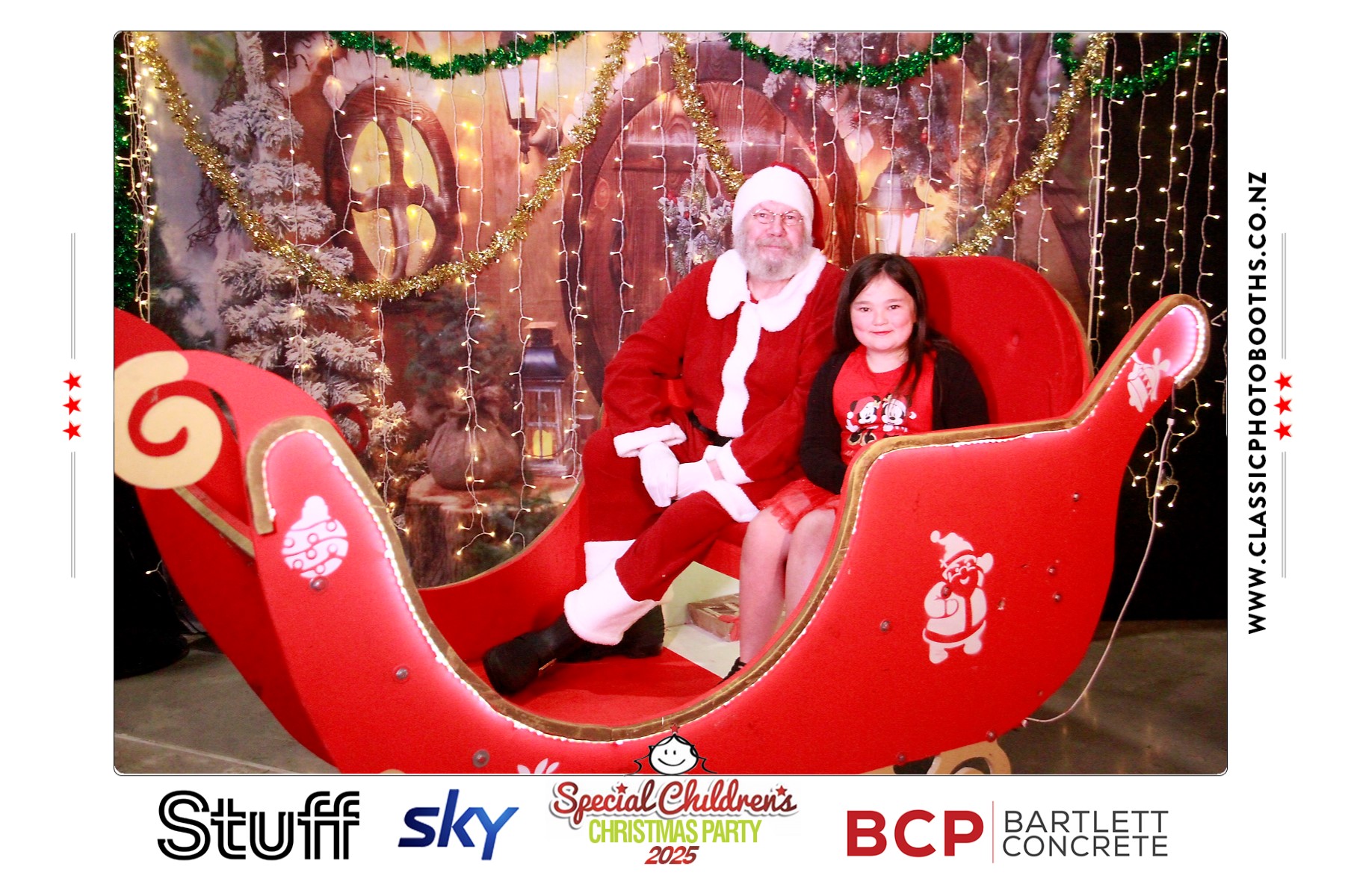Photos with Santa - SCCP | View more photos from the event at chchgallery.classicphotobooths.co.nz/u/chchcpbgallery/Photos-with-Santa-SCCP