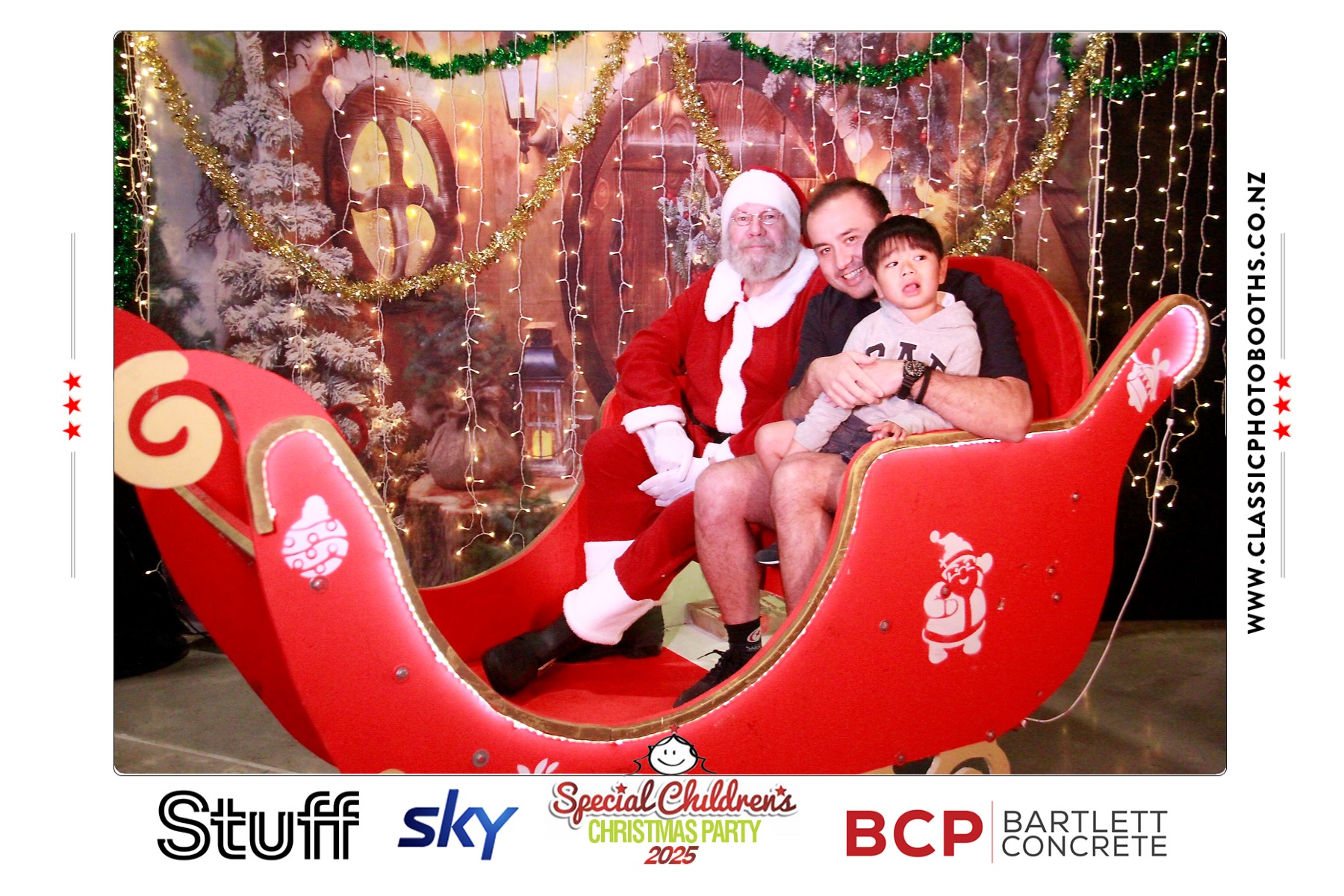 Photos with Santa - SCCP | View more photos from the event at chchgallery.classicphotobooths.co.nz/u/chchcpbgallery/Photos-with-Santa-SCCP