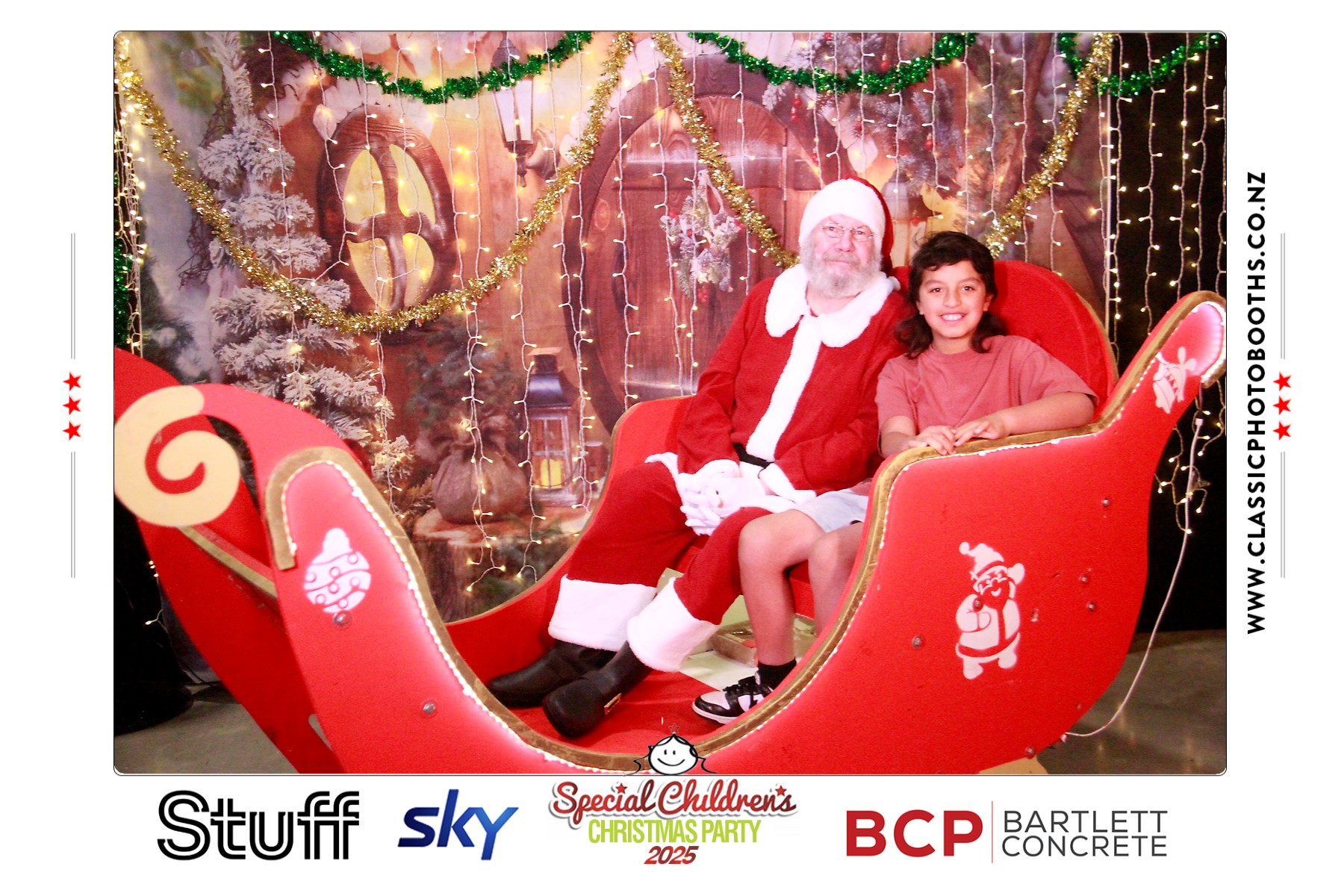 Photos with Santa - SCCP | View more photos from the event at chchgallery.classicphotobooths.co.nz/u/chchcpbgallery/Photos-with-Santa-SCCP