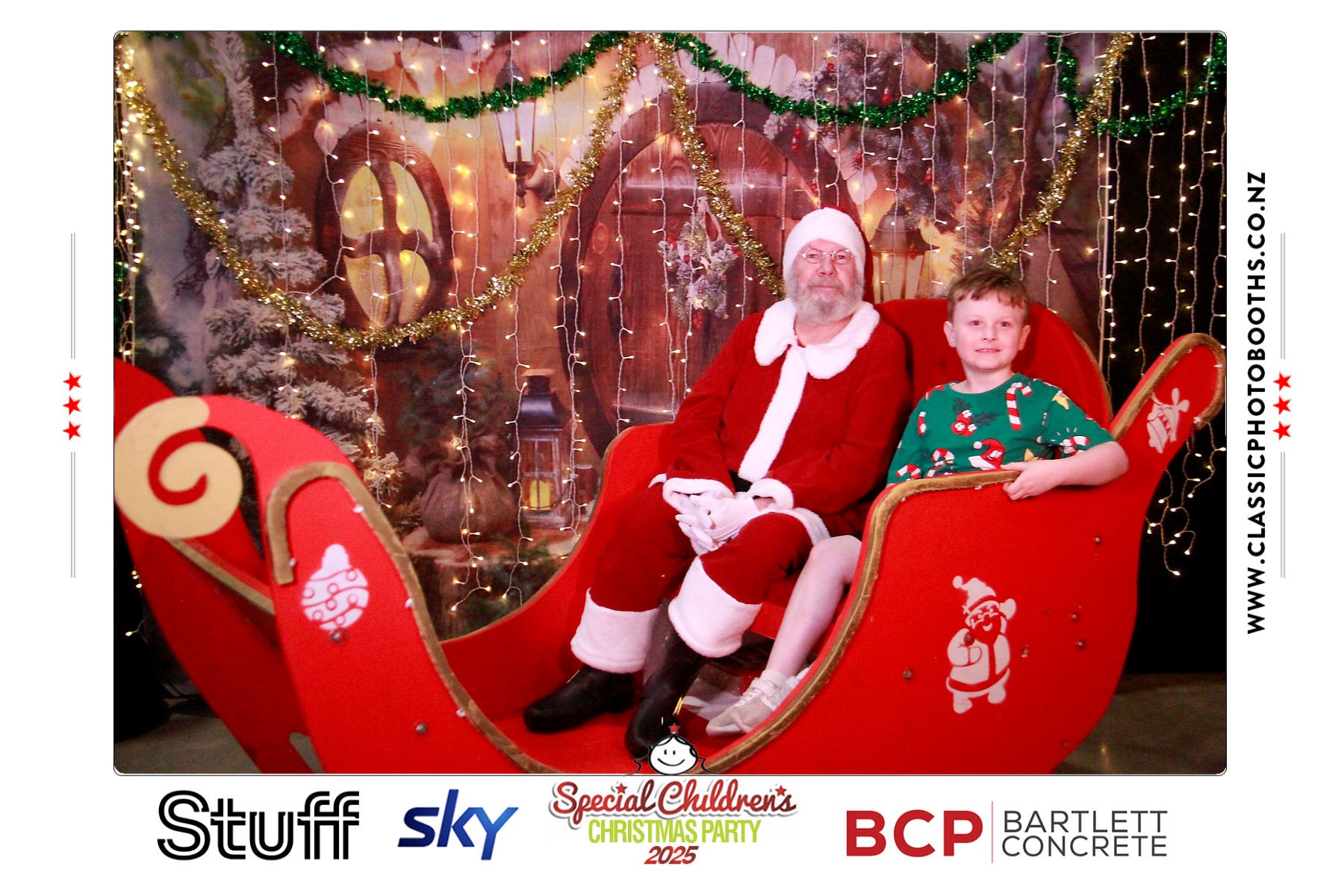 Photos with Santa - SCCP | View more photos from the event at chchgallery.classicphotobooths.co.nz/u/chchcpbgallery/Photos-with-Santa-SCCP