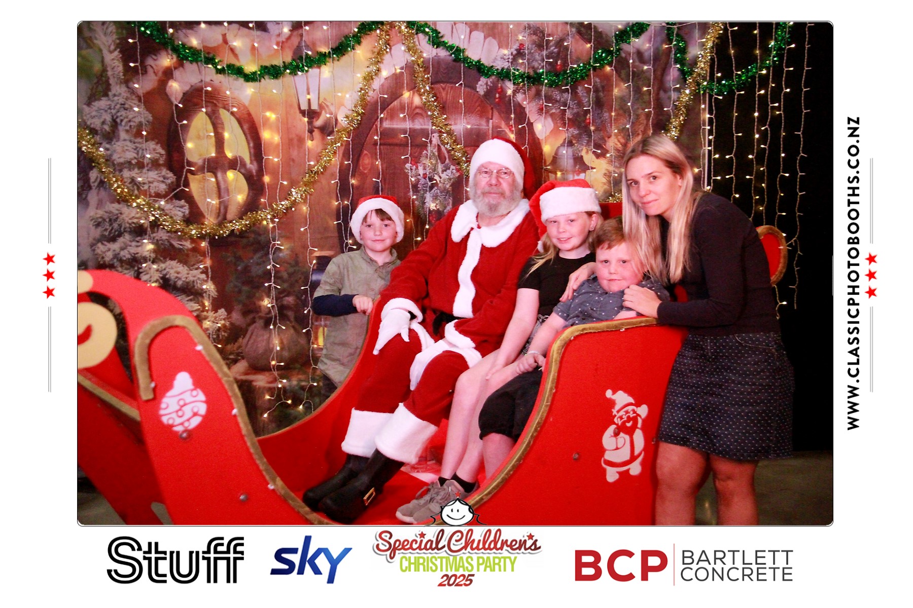 Photos with Santa - SCCP | View more photos from the event at chchgallery.classicphotobooths.co.nz/u/chchcpbgallery/Photos-with-Santa-SCCP