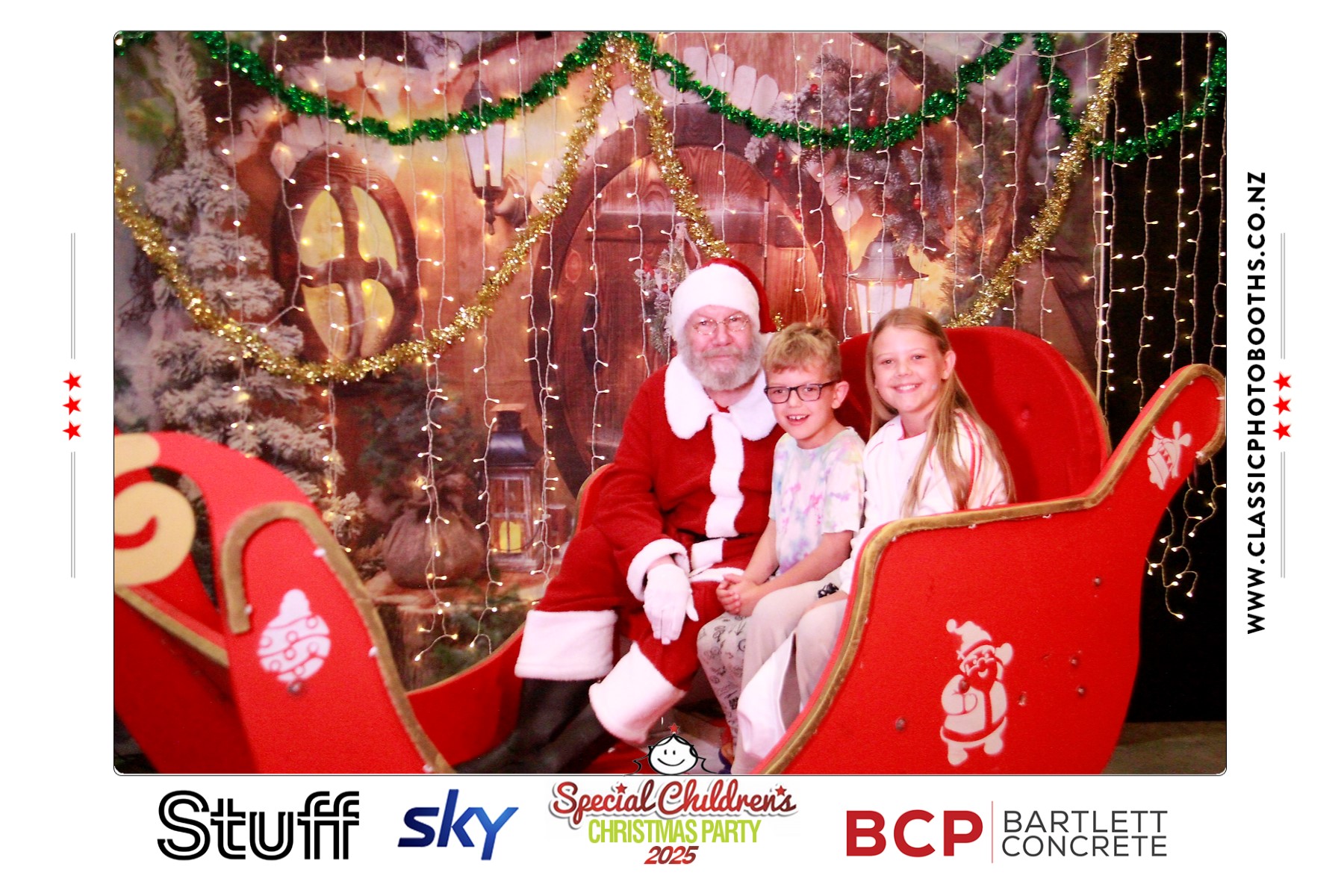 Photos with Santa - SCCP | View more photos from the event at chchgallery.classicphotobooths.co.nz/u/chchcpbgallery/Photos-with-Santa-SCCP