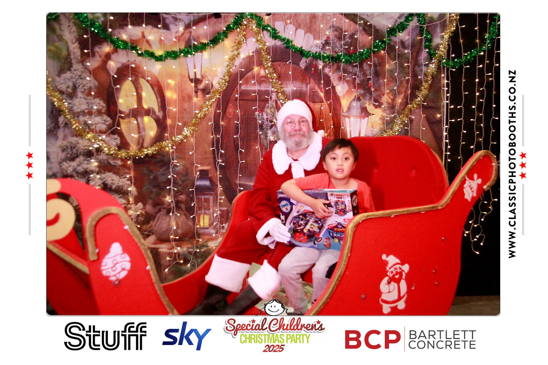 Photos with Santa - SCCP | View more photos from the event at chchgallery.classicphotobooths.co.nz/u/chchcpbgallery/Photos-with-Santa-SCCP