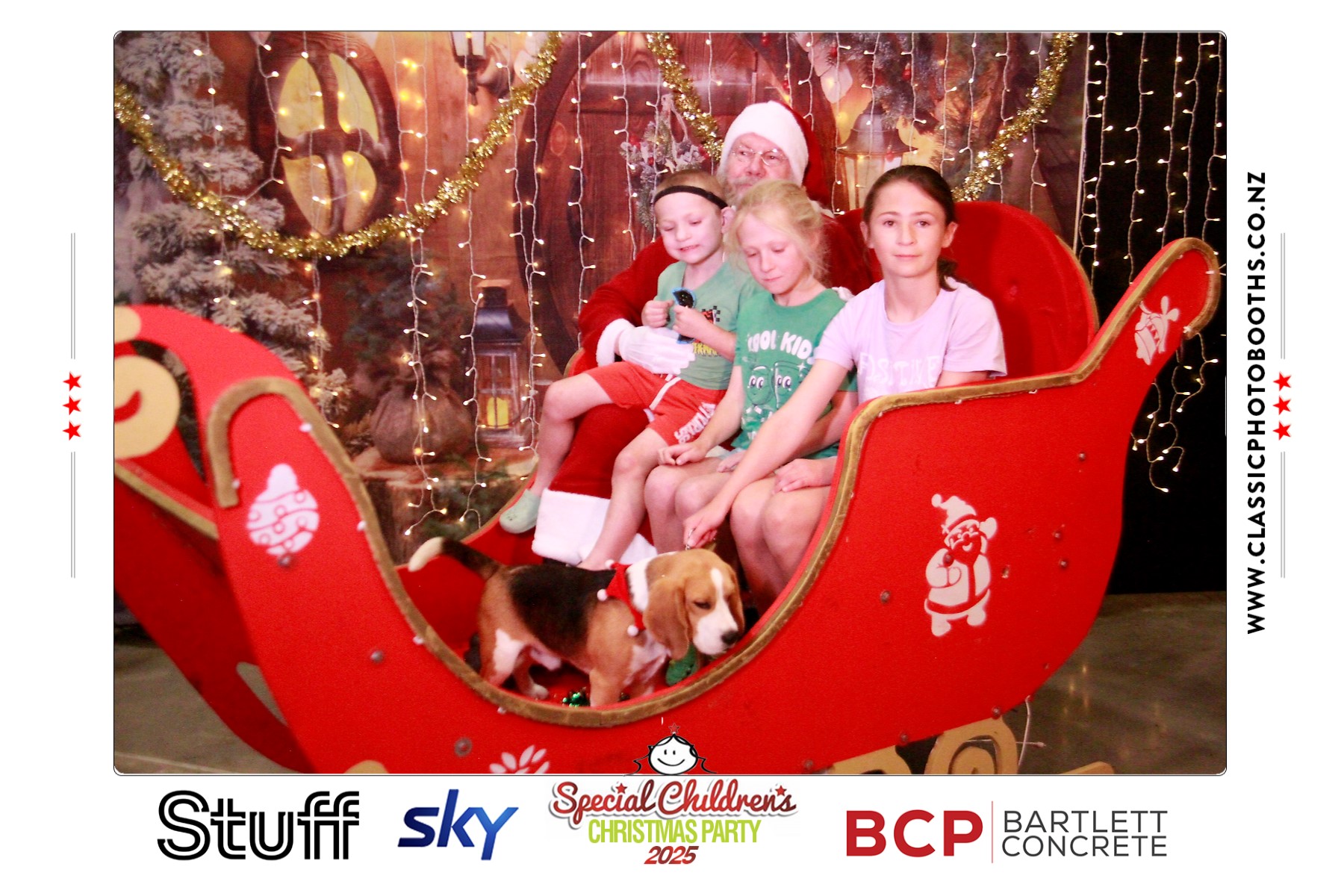 Photos with Santa - SCCP | View more photos from the event at chchgallery.classicphotobooths.co.nz/u/chchcpbgallery/Photos-with-Santa-SCCP