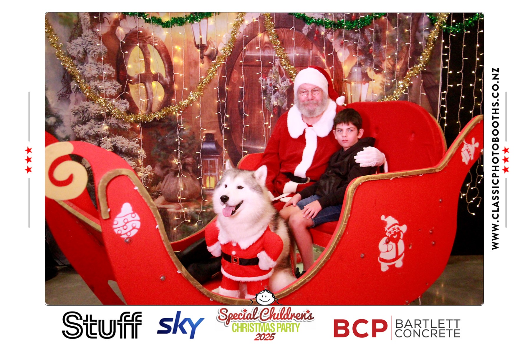 Photos with Santa - SCCP | View more photos from the event at chchgallery.classicphotobooths.co.nz/u/chchcpbgallery/Photos-with-Santa-SCCP