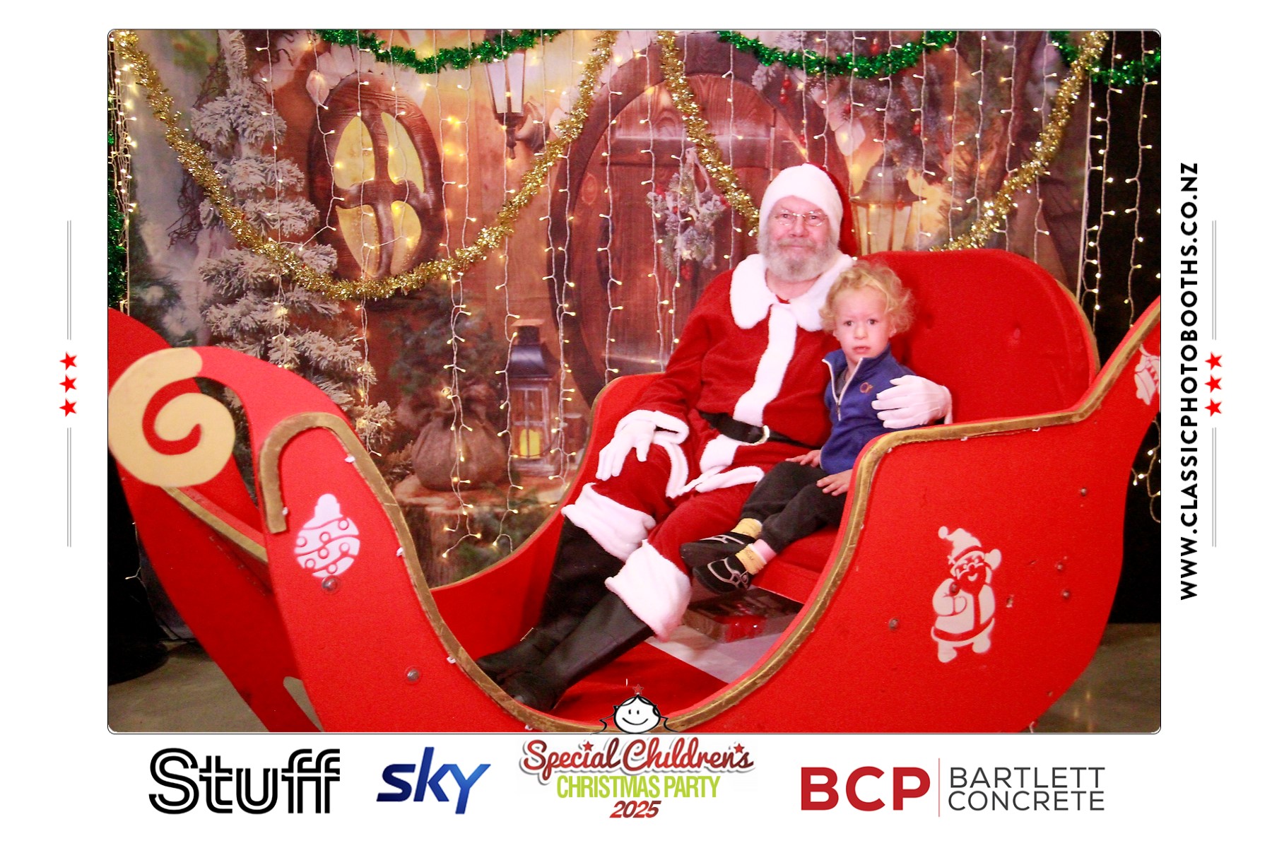 Photos with Santa - SCCP | View more photos from the event at chchgallery.classicphotobooths.co.nz/u/chchcpbgallery/Photos-with-Santa-SCCP