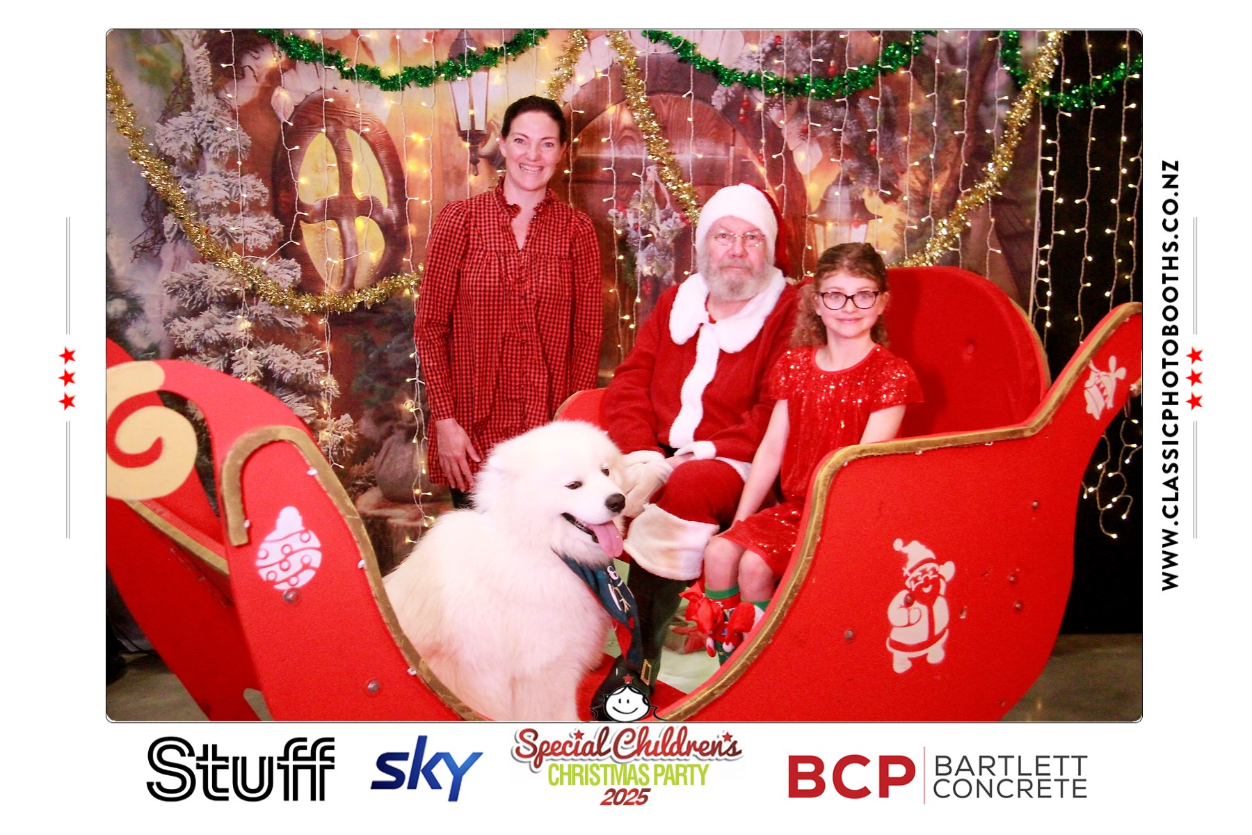 Photos with Santa - SCCP | View more photos from the event at chchgallery.classicphotobooths.co.nz/u/chchcpbgallery/Photos-with-Santa-SCCP