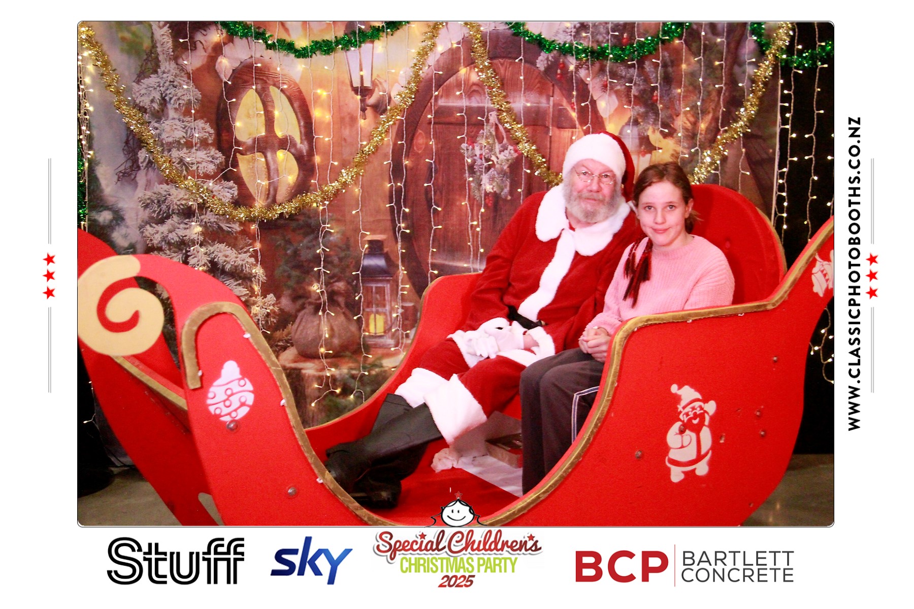 Photos with Santa - SCCP | View more photos from the event at chchgallery.classicphotobooths.co.nz/u/chchcpbgallery/Photos-with-Santa-SCCP