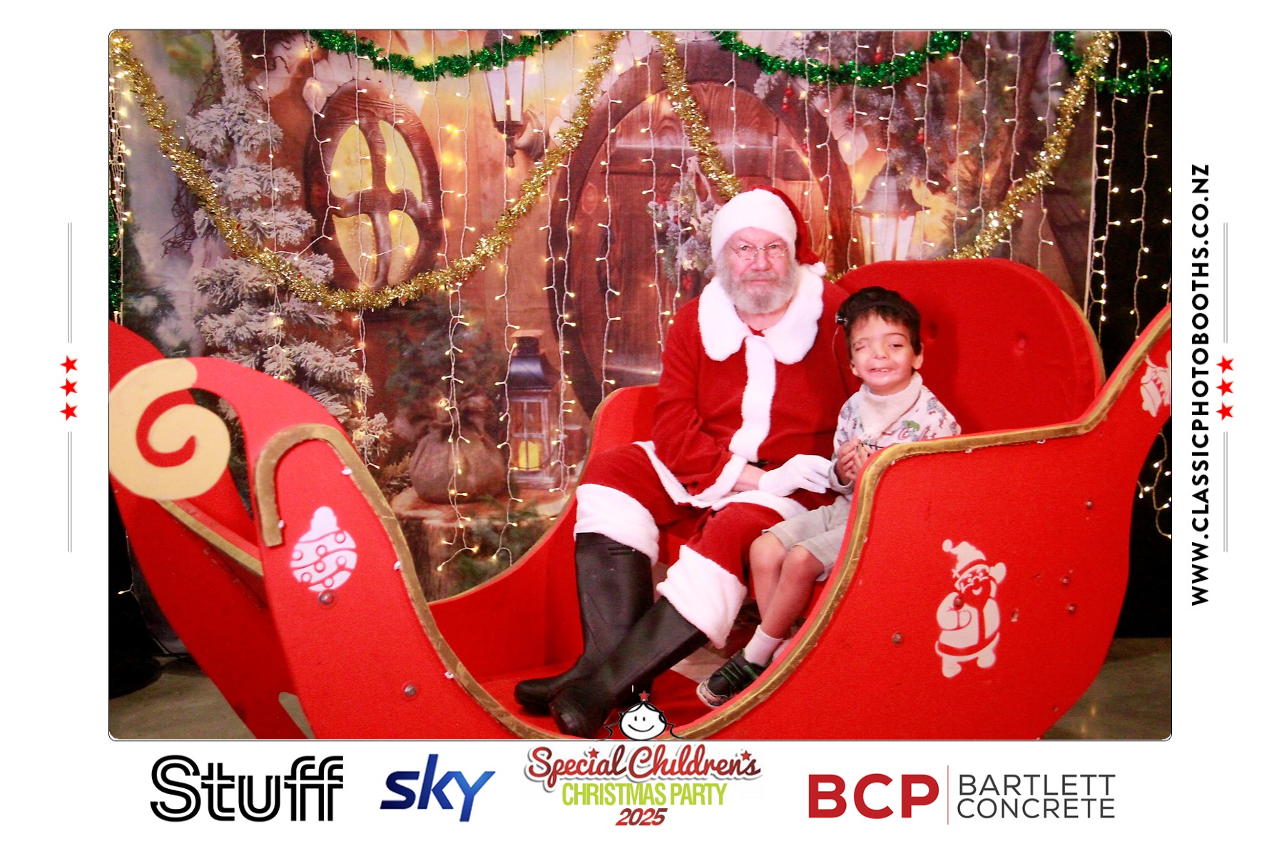 Photos with Santa - SCCP | View more photos from the event at chchgallery.classicphotobooths.co.nz/u/chchcpbgallery/Photos-with-Santa-SCCP