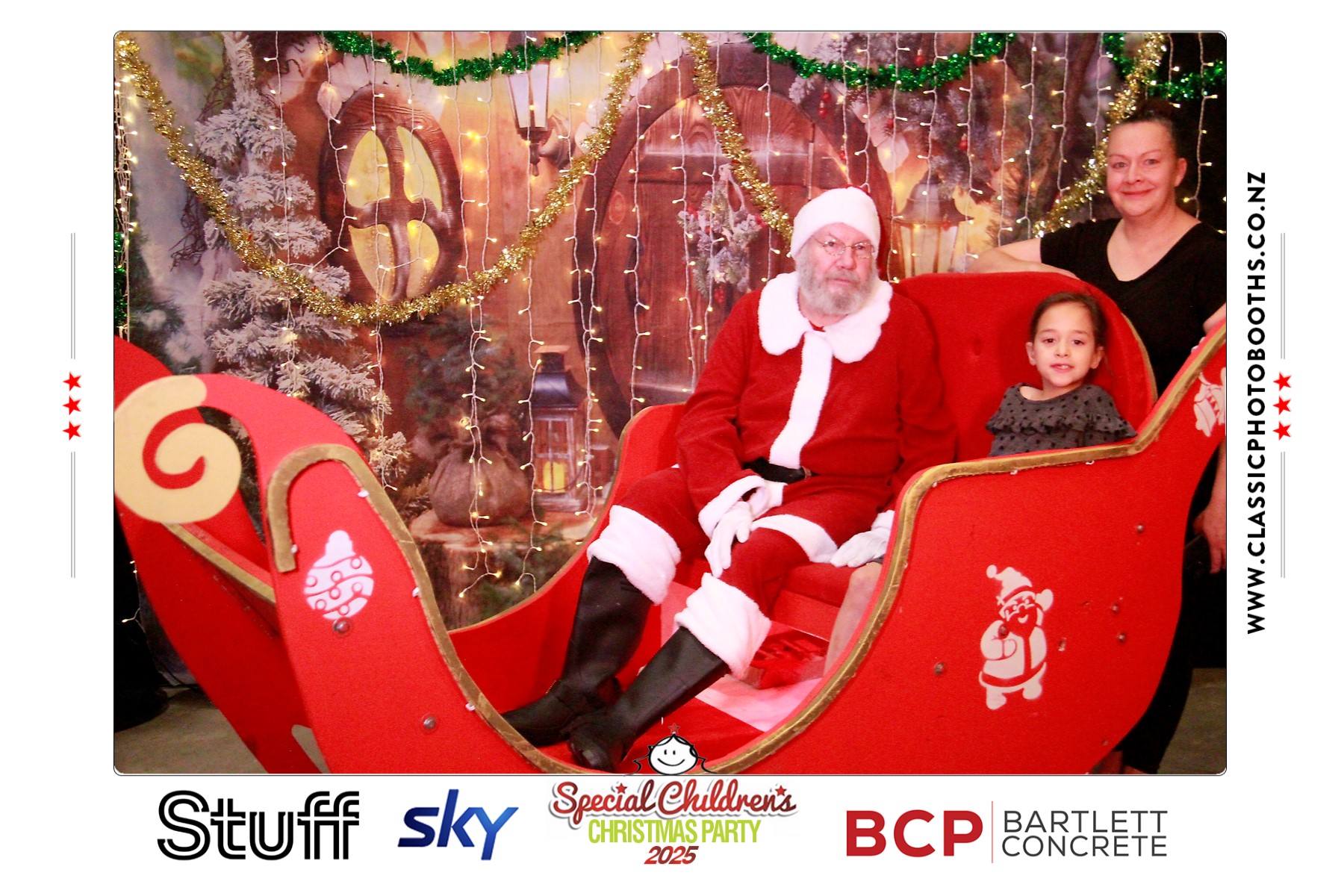 Photos with Santa - SCCP | View more photos from the event at chchgallery.classicphotobooths.co.nz/u/chchcpbgallery/Photos-with-Santa-SCCP