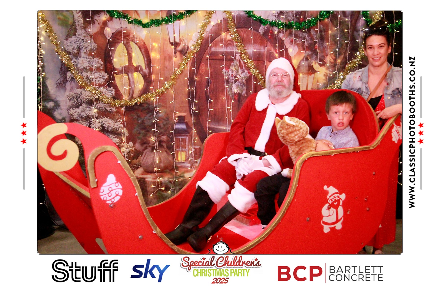 Photos with Santa - SCCP | View more photos from the event at chchgallery.classicphotobooths.co.nz/u/chchcpbgallery/Photos-with-Santa-SCCP