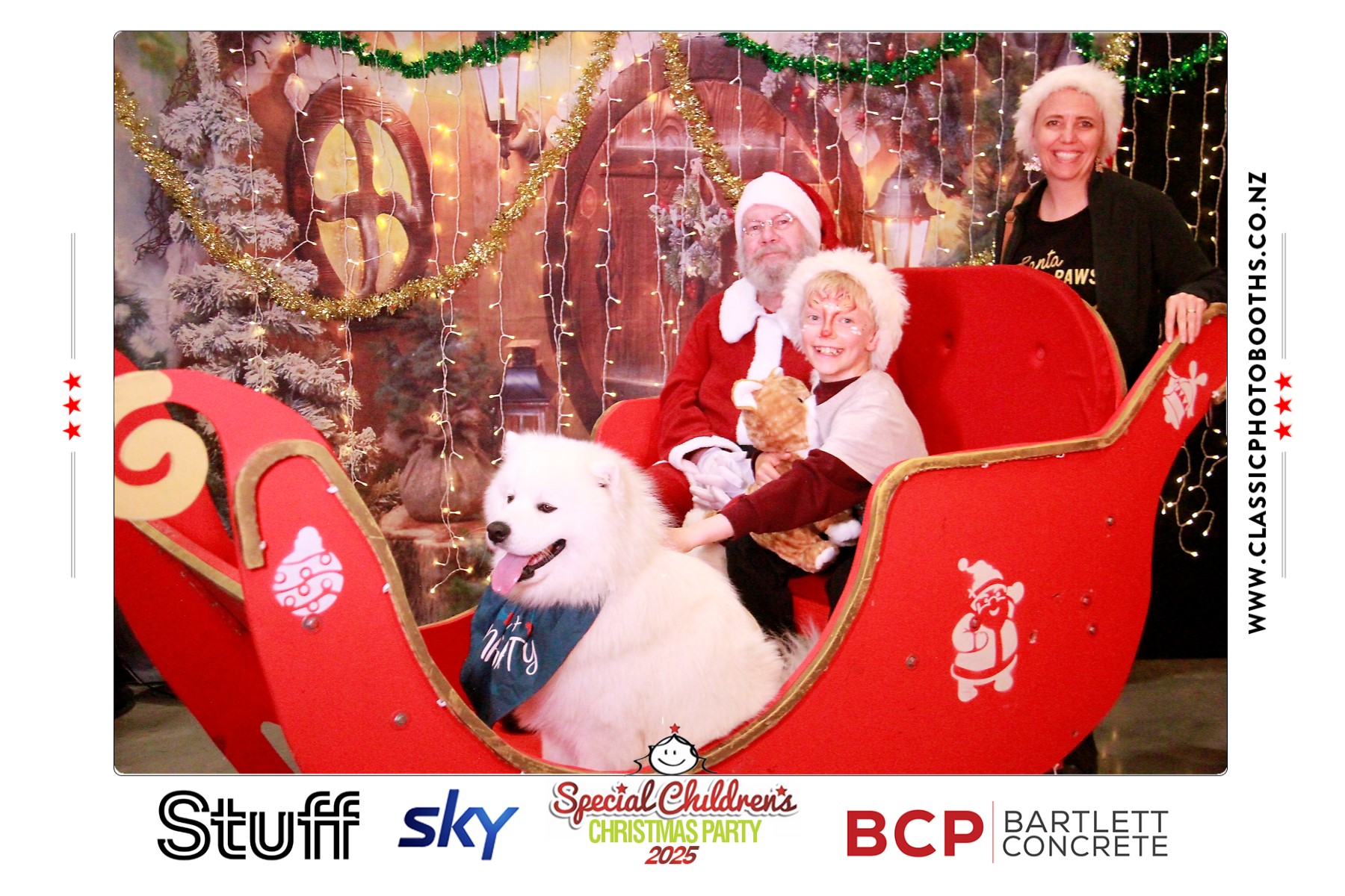 Photos with Santa - SCCP | View more photos from the event at chchgallery.classicphotobooths.co.nz/u/chchcpbgallery/Photos-with-Santa-SCCP
