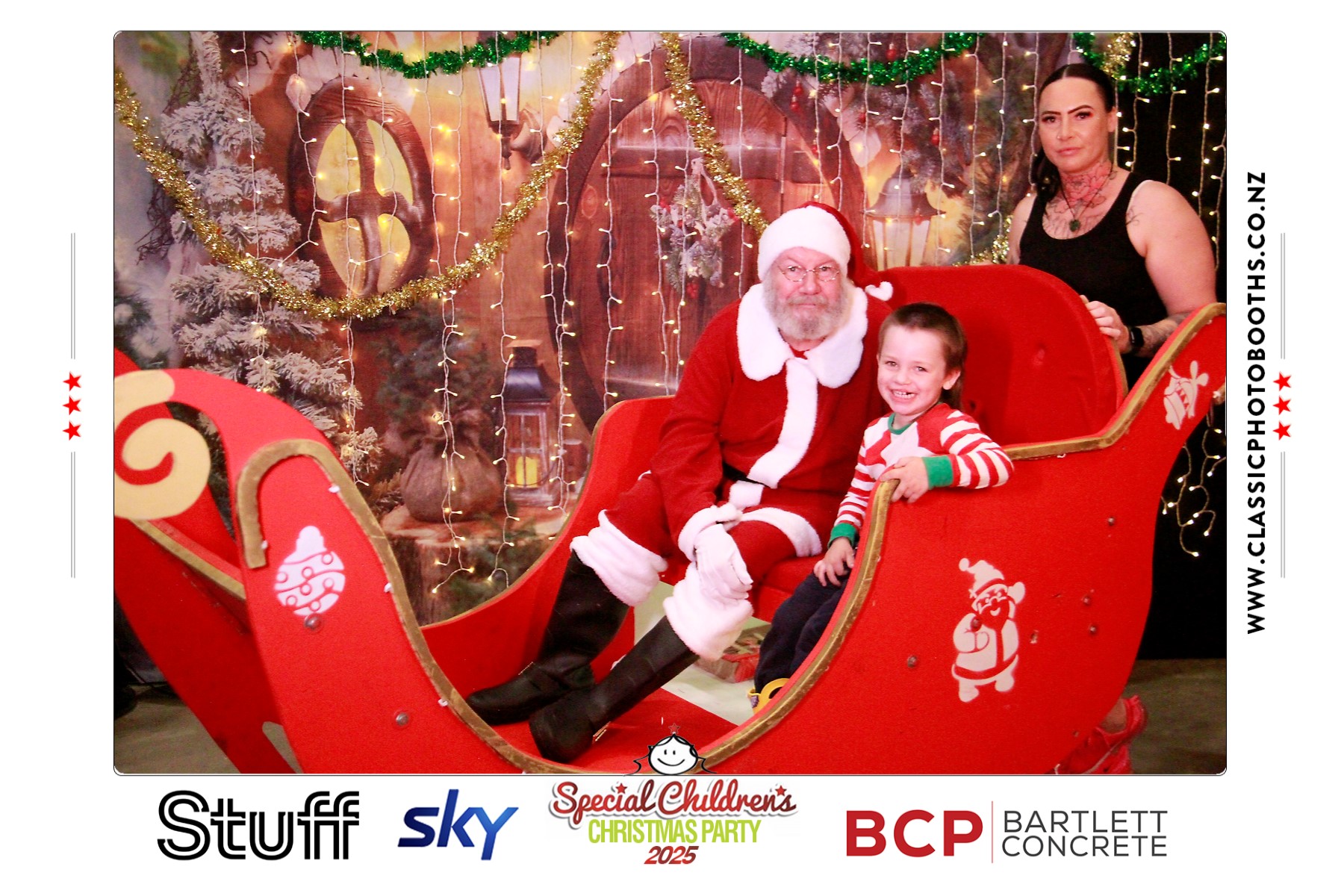 Photos with Santa - SCCP | View more photos from the event at chchgallery.classicphotobooths.co.nz/u/chchcpbgallery/Photos-with-Santa-SCCP