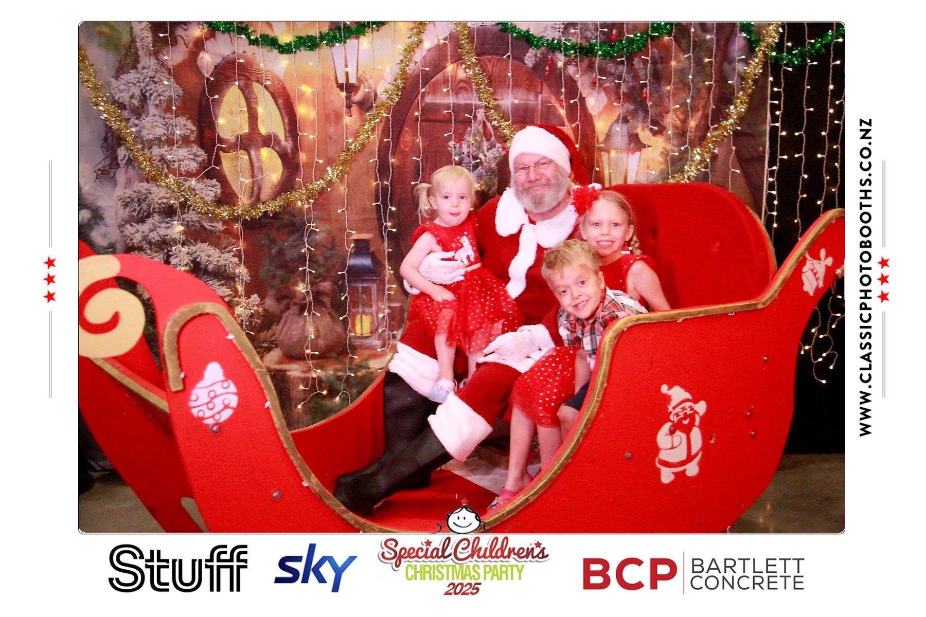 Photos with Santa - SCCP | View more photos from the event at chchgallery.classicphotobooths.co.nz/u/chchcpbgallery/Photos-with-Santa-SCCP