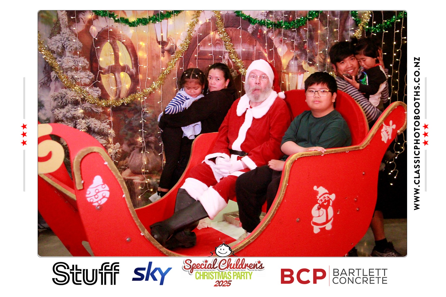 Photos with Santa - SCCP | View more photos from the event at chchgallery.classicphotobooths.co.nz/u/chchcpbgallery/Photos-with-Santa-SCCP